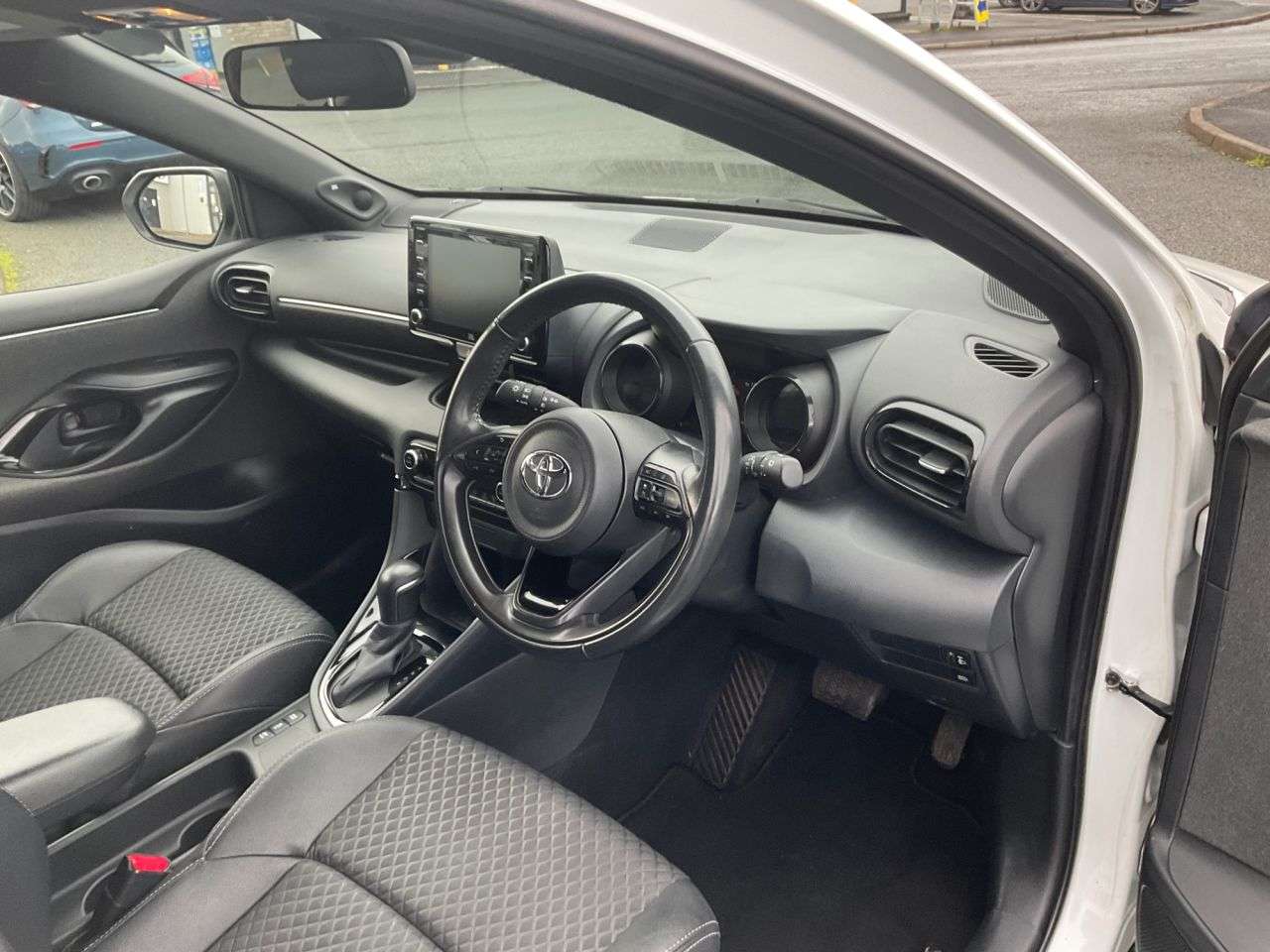 2021 TOYOTA YARIS 2021 TOYOTA YARIS