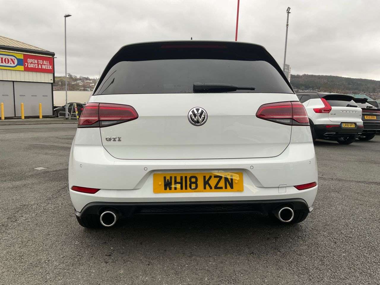 A 2018 VOLKSWAGEN GOLF 2.0 TSI GTI Hatchback 5dr Petrol DSG Euro 6 (s/s) (230 ps) A 2018 VOLKSWAGEN GOLF 2.0 TSI GTI Hatchback 5dr Petrol DSG Euro 6 (s/s) (230 ps)