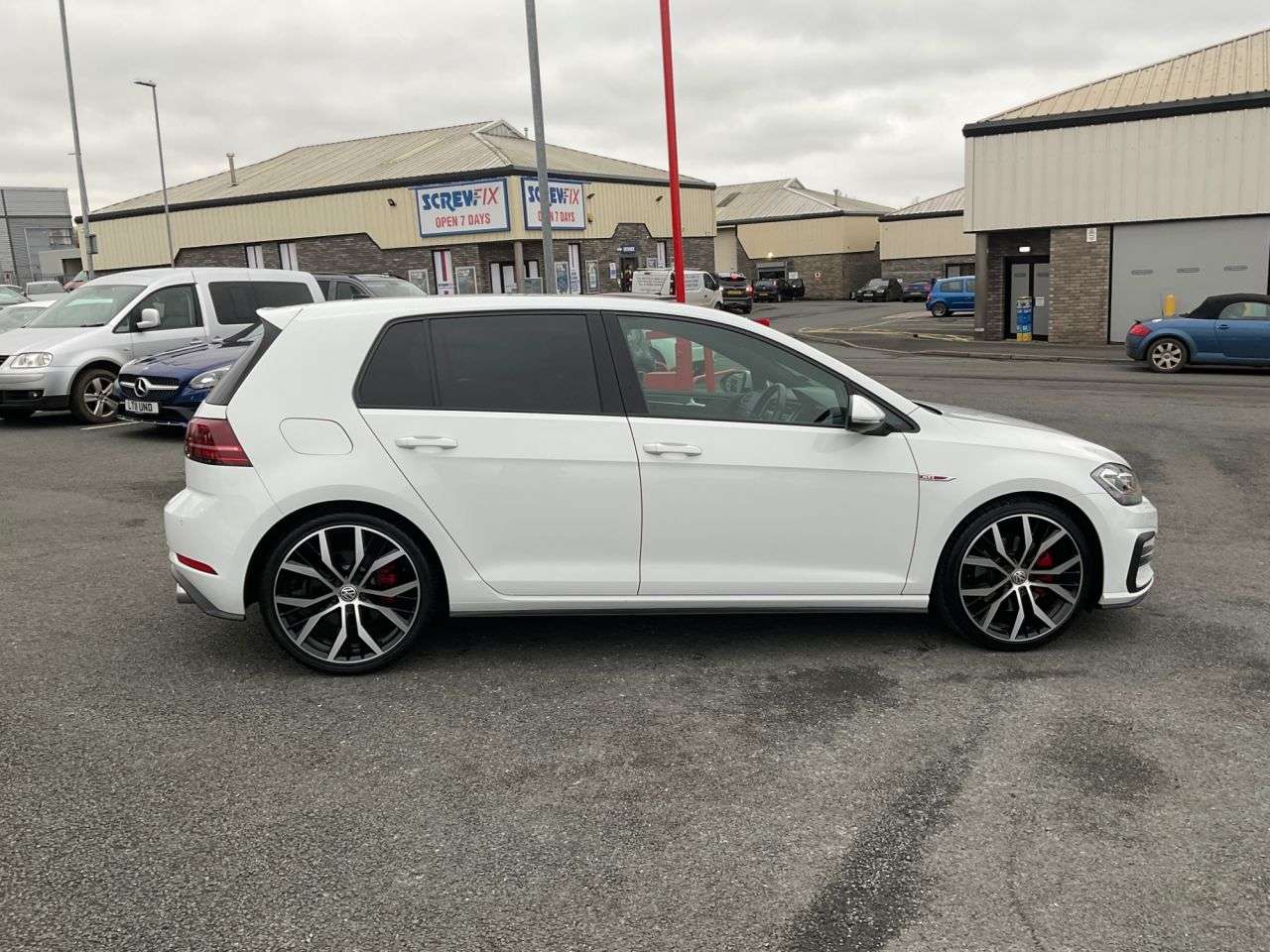 2018 VOLKSWAGEN GOLF 2018 VOLKSWAGEN GOLF