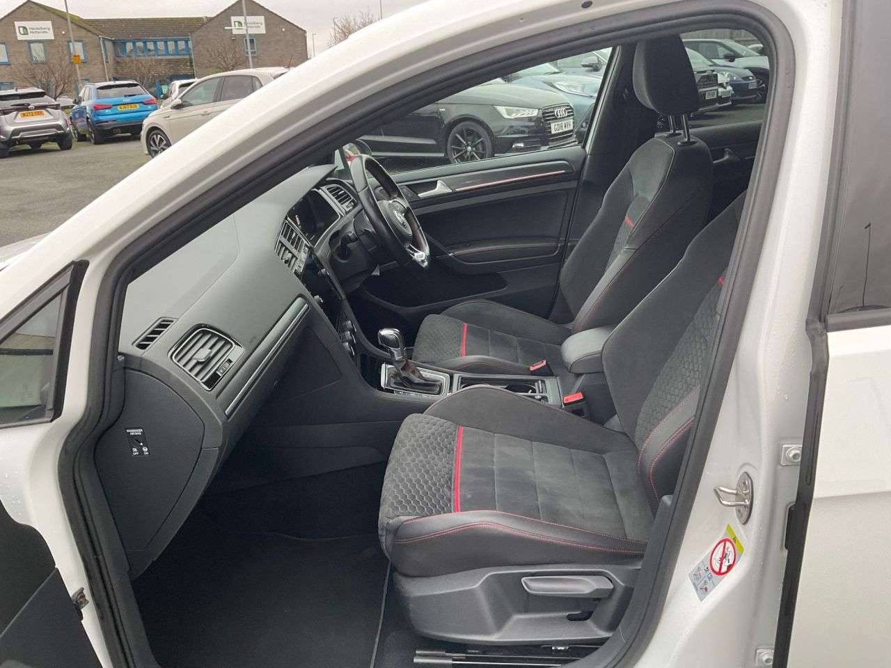 2018 VOLKSWAGEN GOLF 2018 VOLKSWAGEN GOLF