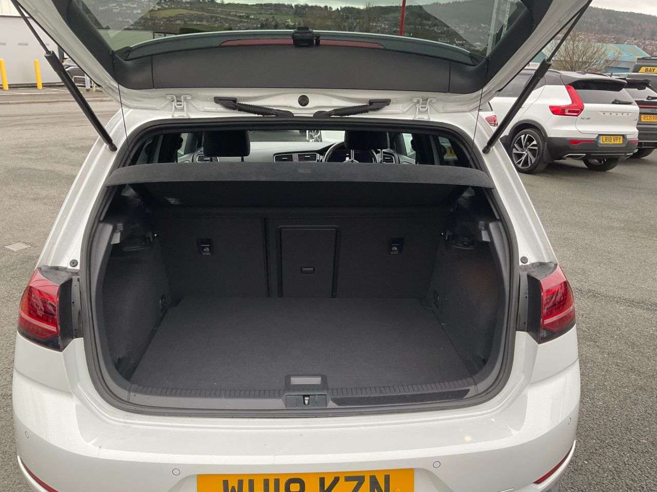 2018 VOLKSWAGEN GOLF 2018 VOLKSWAGEN GOLF