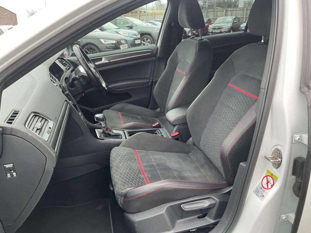 2018 VOLKSWAGEN GOLF 2018 VOLKSWAGEN GOLF