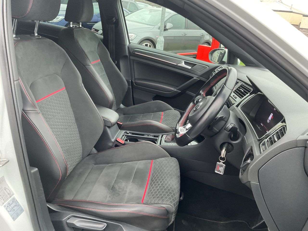 2018 VOLKSWAGEN GOLF 2018 VOLKSWAGEN GOLF