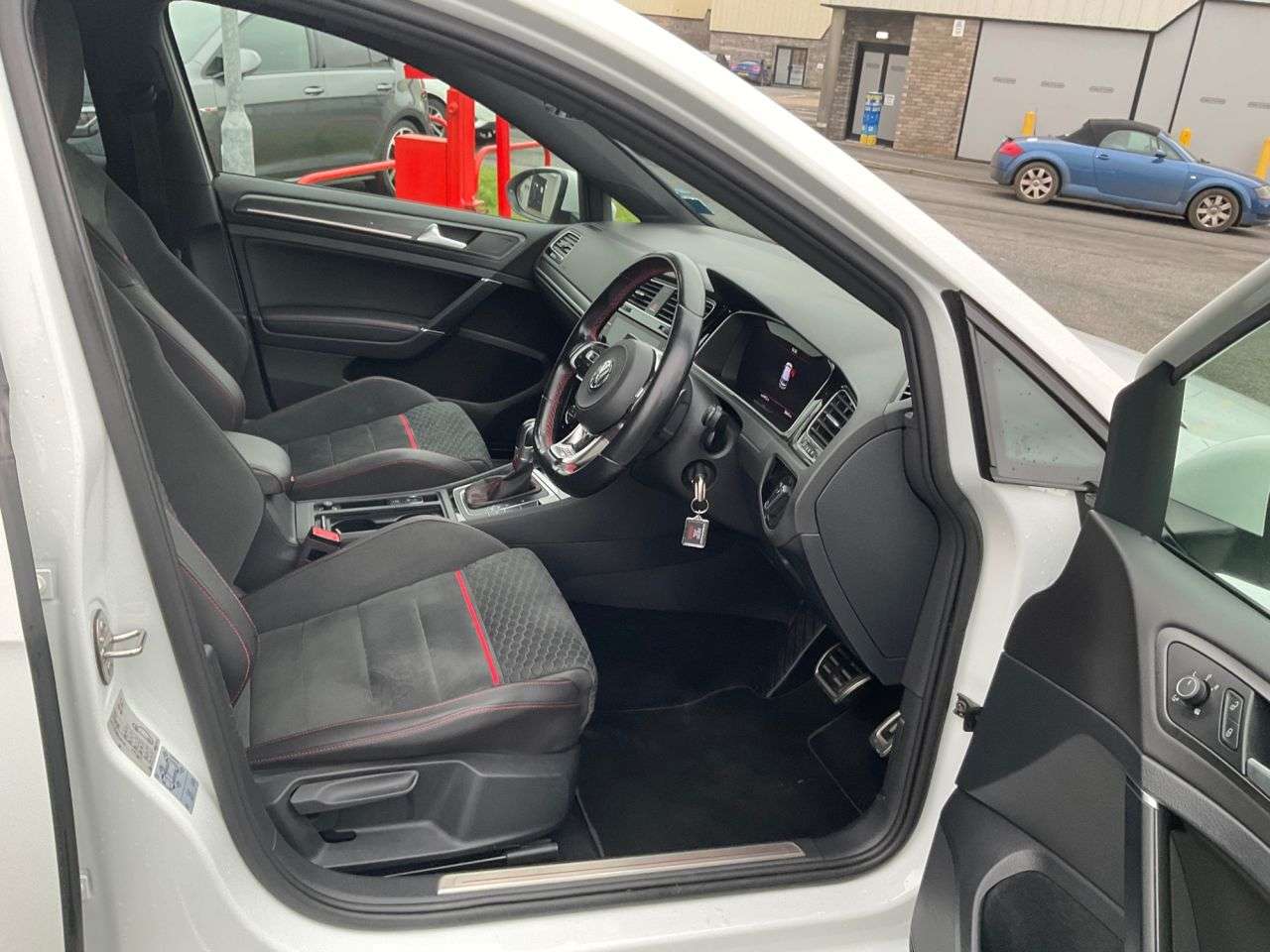 2018 VOLKSWAGEN GOLF 2018 VOLKSWAGEN GOLF