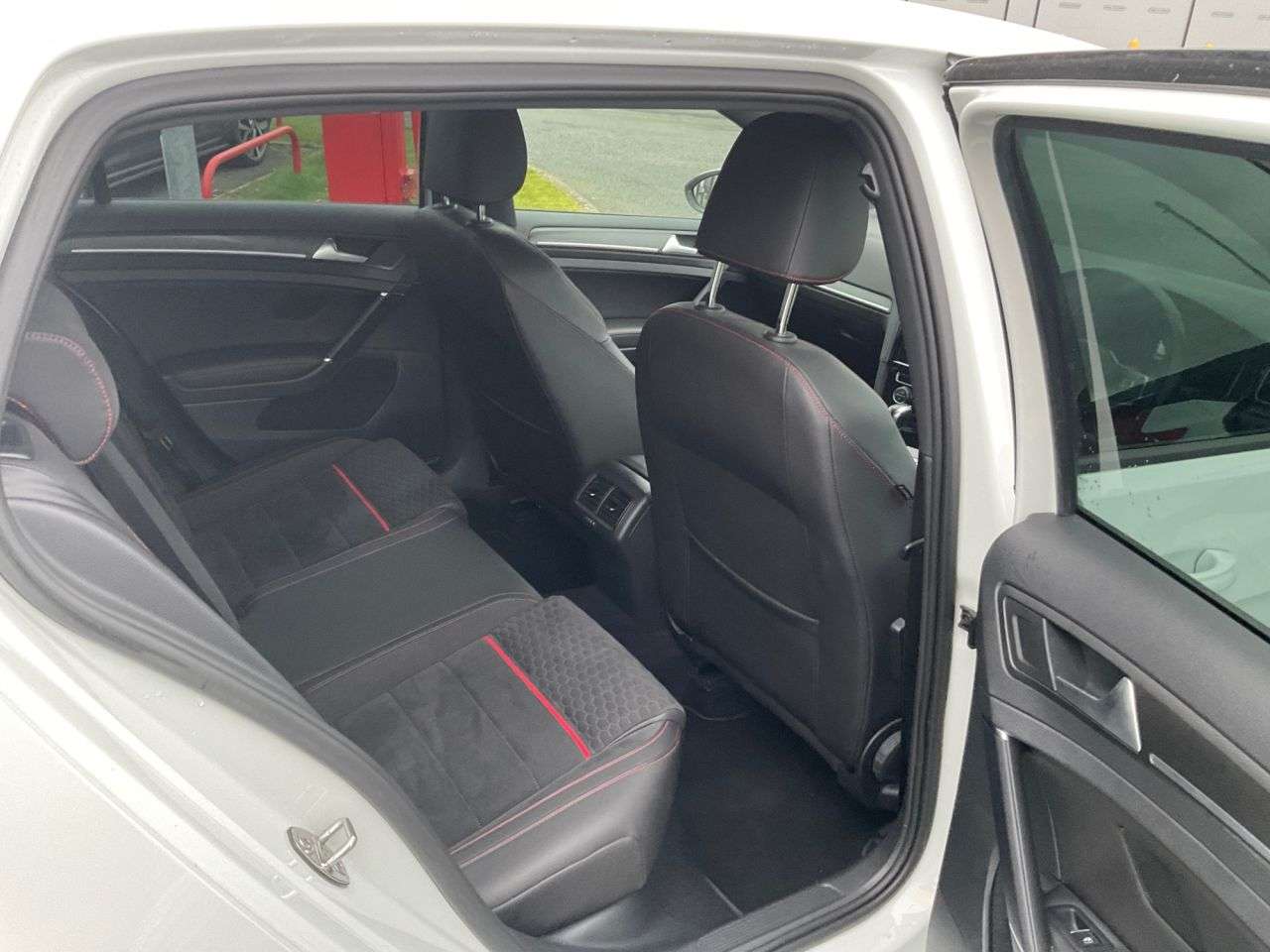 2018 VOLKSWAGEN GOLF 2018 VOLKSWAGEN GOLF