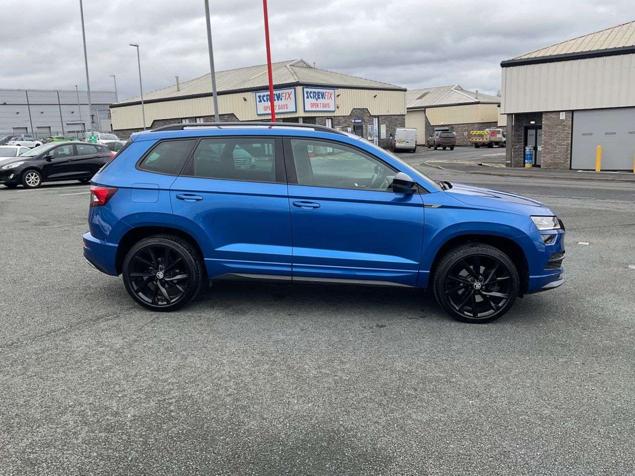 A 2020 SKODA KAROQ 1.5 TSI ACT SportLine SUV 5dr Petrol DSG Euro 6 (s/s) (150 ps) A 2020 SKODA KAROQ 1.5 TSI ACT SportLine SUV 5dr Petrol DSG Euro 6 (s/s) (150 ps)