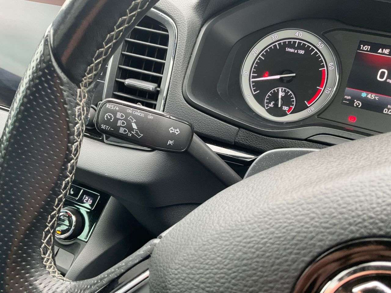 2020 SKODA KAROQ 2020 SKODA KAROQ