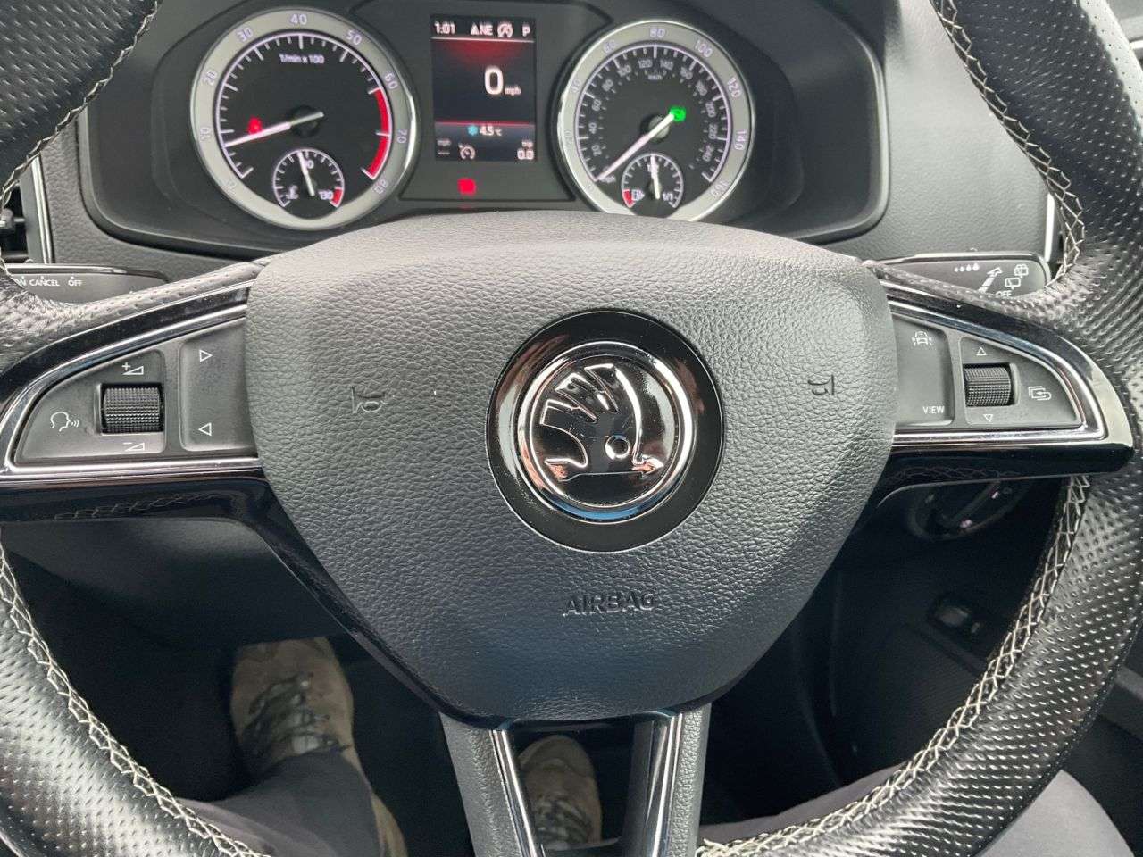 2020 SKODA KAROQ 2020 SKODA KAROQ