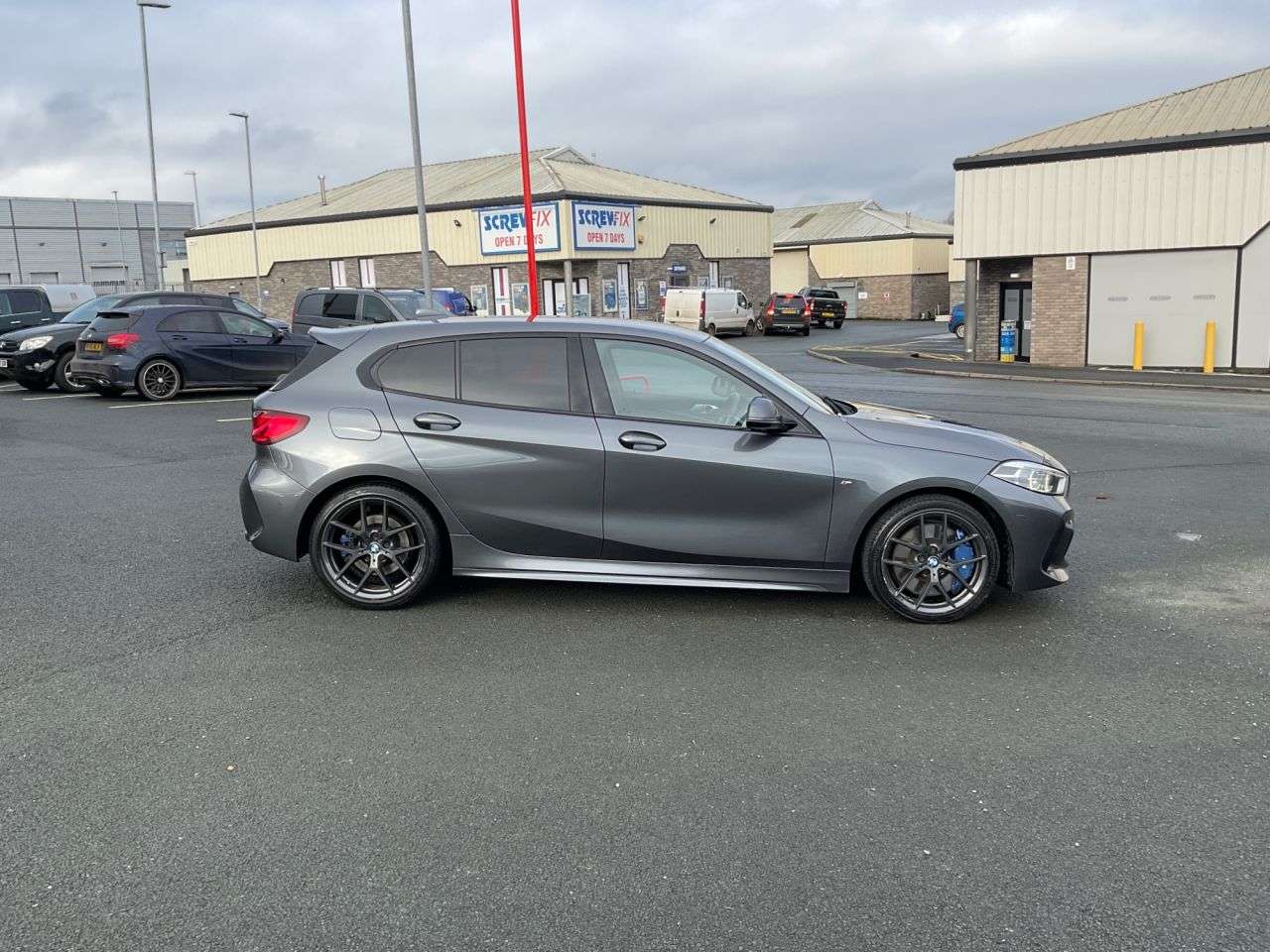 A 2020 BMW 1 SERIES 2.0 120d M Sport Hatchback 5dr Diesel Auto Euro 6 (s/s) (190 ps) Pro Nav Le A 2020 BMW 1 SERIES 2.0 120d M Sport Hatchback 5dr Diesel Auto Euro 6 (s/s) (190 ps) Pro Nav Le