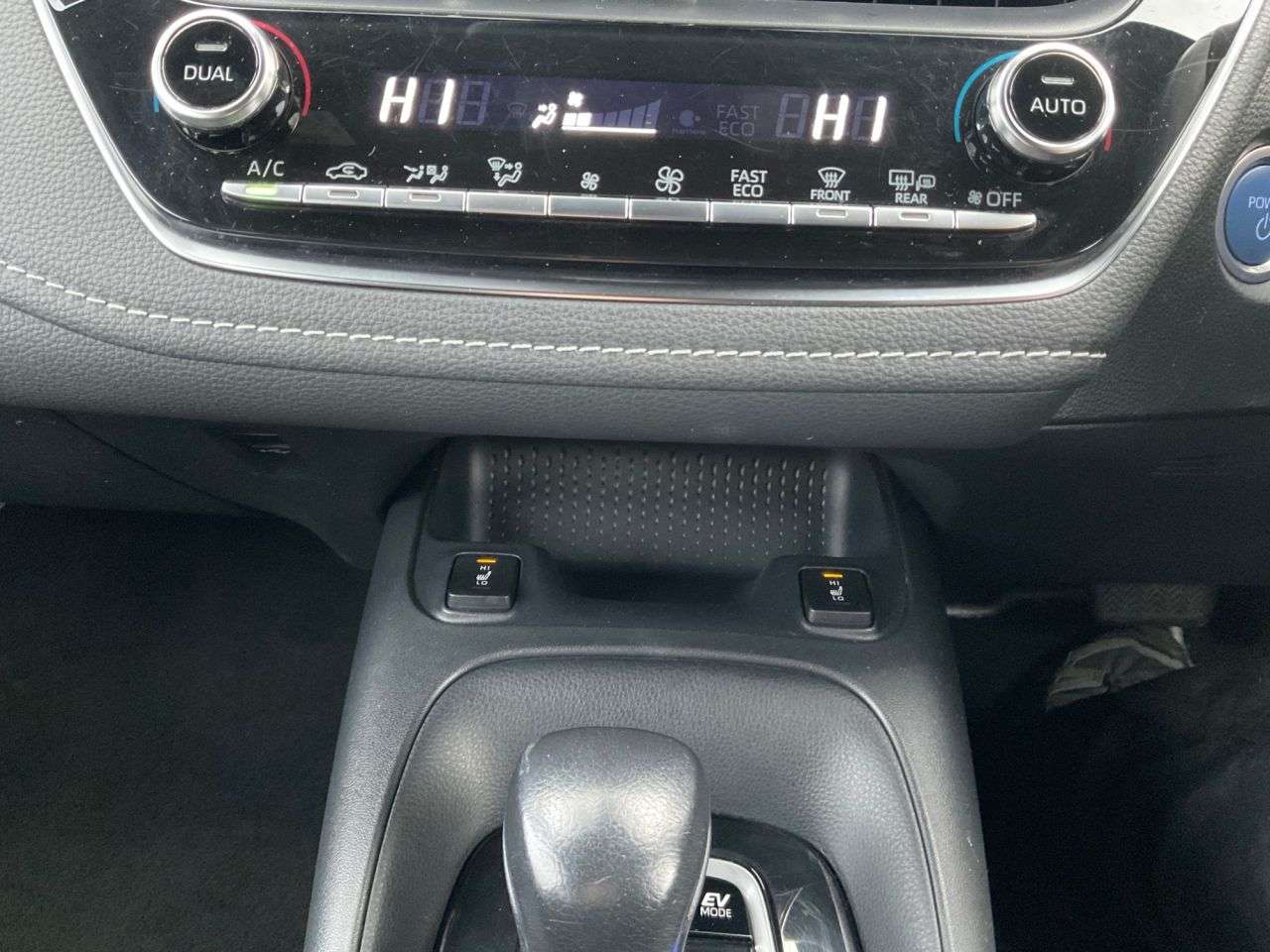 2021 TOYOTA COROLLA 2021 TOYOTA COROLLA