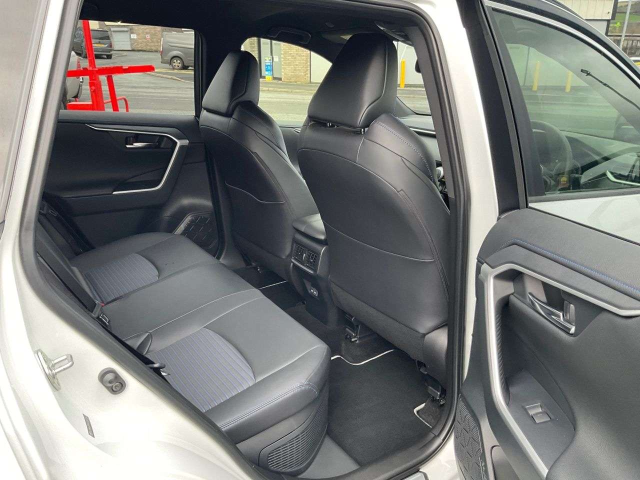 2023 TOYOTA RAV4 2023 TOYOTA RAV4