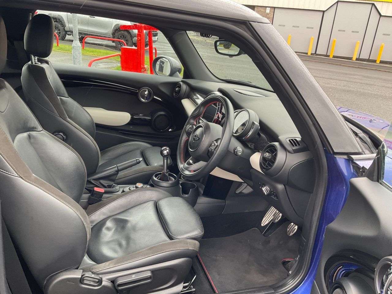 2018 MINI HATCH 2018 MINI HATCH