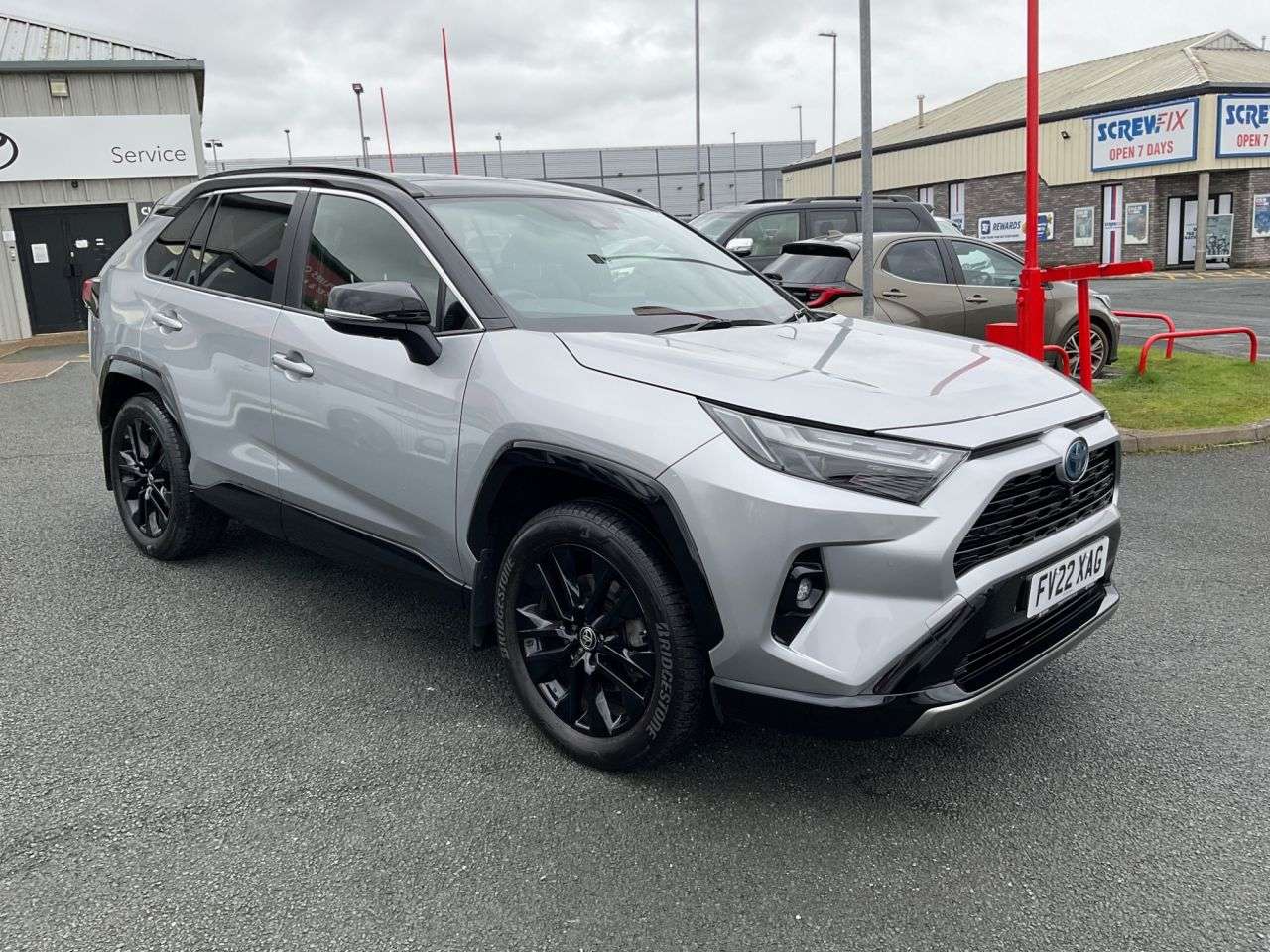 A 2022 TOYOTA RAV4 2.5 VVT-h GPF Dynamic SUV 5dr Petrol Hybrid CVT 4WD Euro 6 (s/s) (222 ps) A 2022 TOYOTA RAV4 2.5 VVT-h GPF Dynamic SUV 5dr Petrol Hybrid CVT 4WD Euro 6 (s/s) (222 ps)