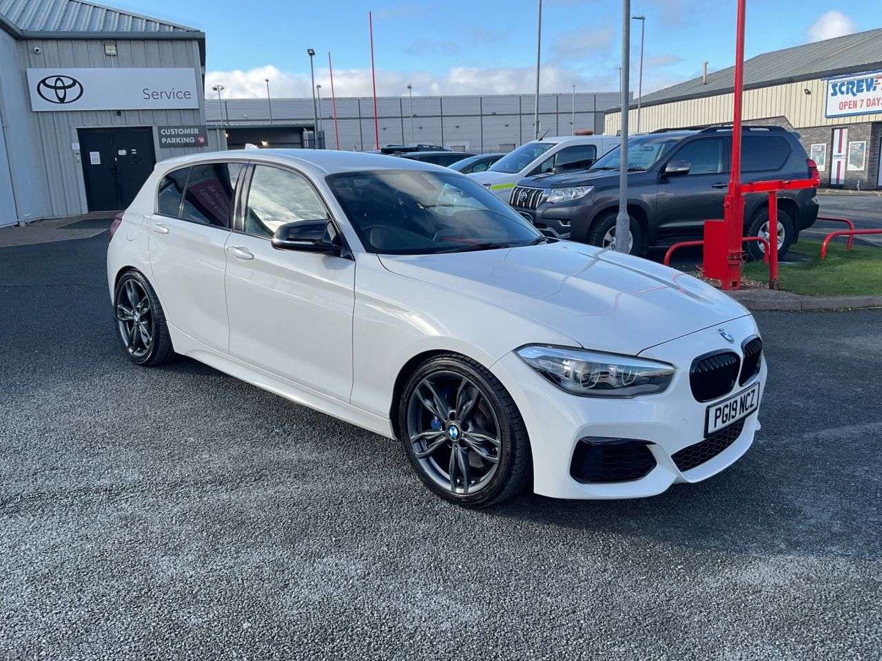 A 2019 BMW 1 SERIES 3.0 M140i GPF Shadow Edition Hatchback 5dr Petrol Auto Euro 6 (s/s) (340 ps A 2019 BMW 1 SERIES 3.0 M140i GPF Shadow Edition Hatchback 5dr Petrol Auto Euro 6 (s/s) (340 ps