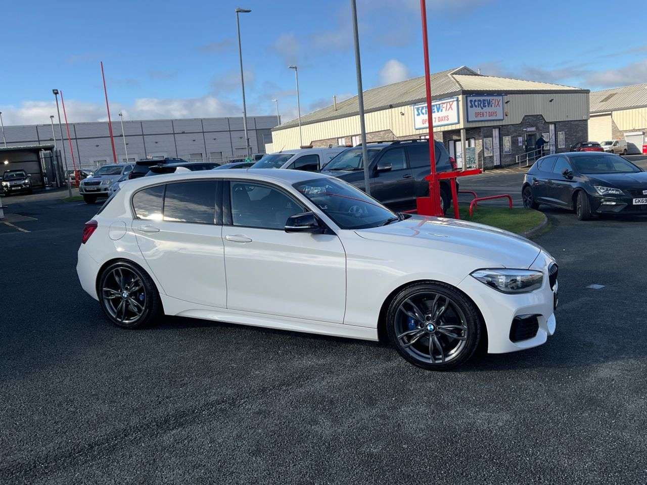 A 2019 BMW 1 SERIES 3.0 M140i GPF Shadow Edition Hatchback 5dr Petrol Auto Euro 6 (s/s) (340 ps A 2019 BMW 1 SERIES 3.0 M140i GPF Shadow Edition Hatchback 5dr Petrol Auto Euro 6 (s/s) (340 ps