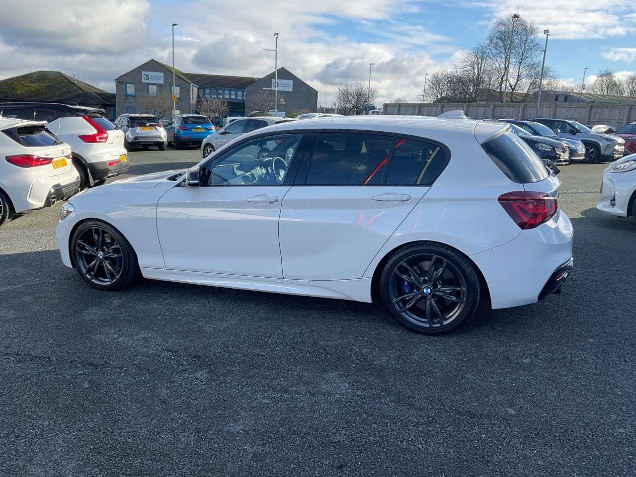 2019 BMW 1 SERIES 2019 BMW 1 SERIES