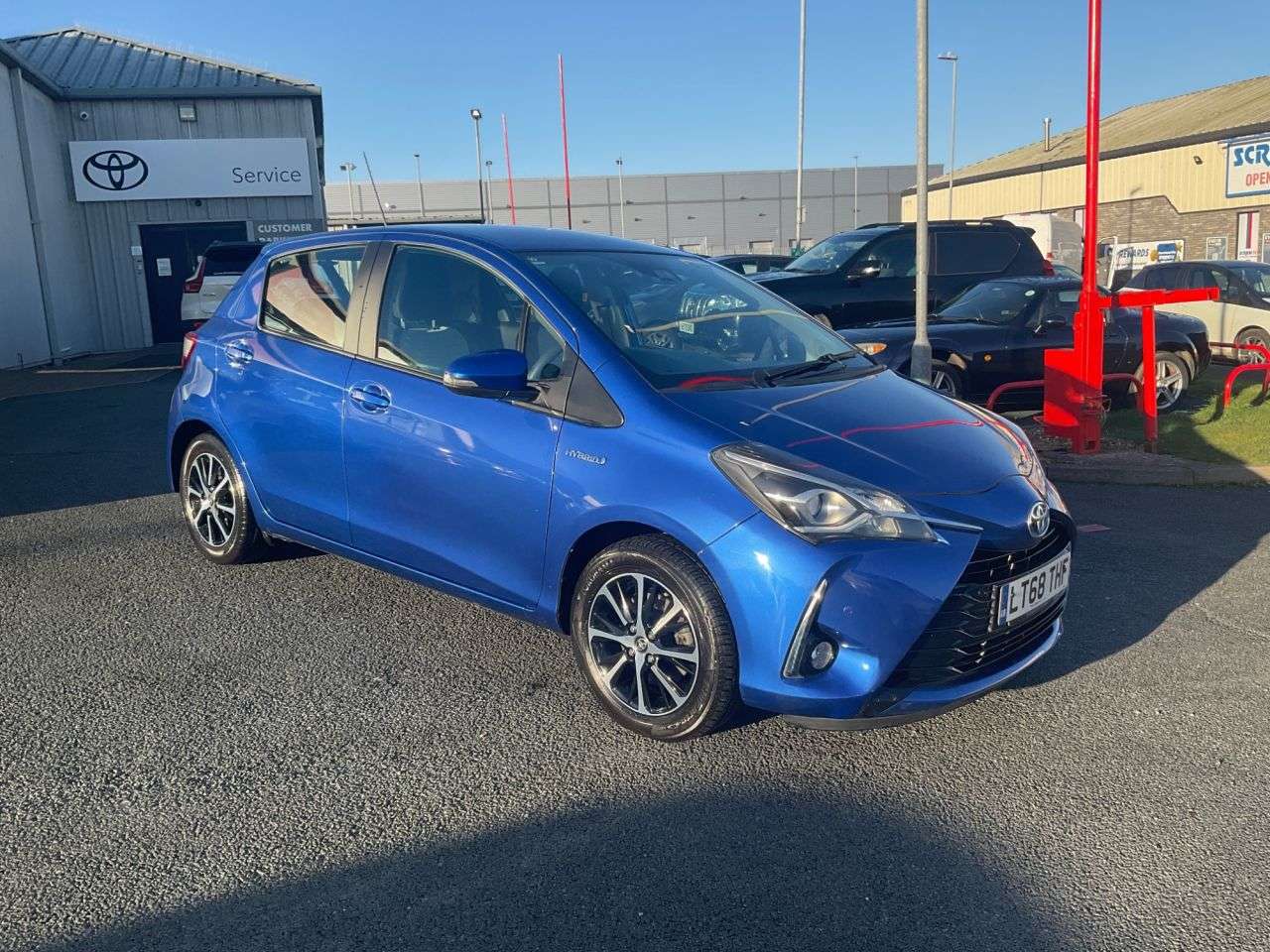 A 2018 TOYOTA YARIS 1.5 VVT-h Icon Tech Hatchback 5dr Petrol Hybrid E-CVT Euro 6 (s/s) (100 ps) A 2018 TOYOTA YARIS 1.5 VVT-h Icon Tech Hatchback 5dr Petrol Hybrid E-CVT Euro 6 (s/s) (100 ps)