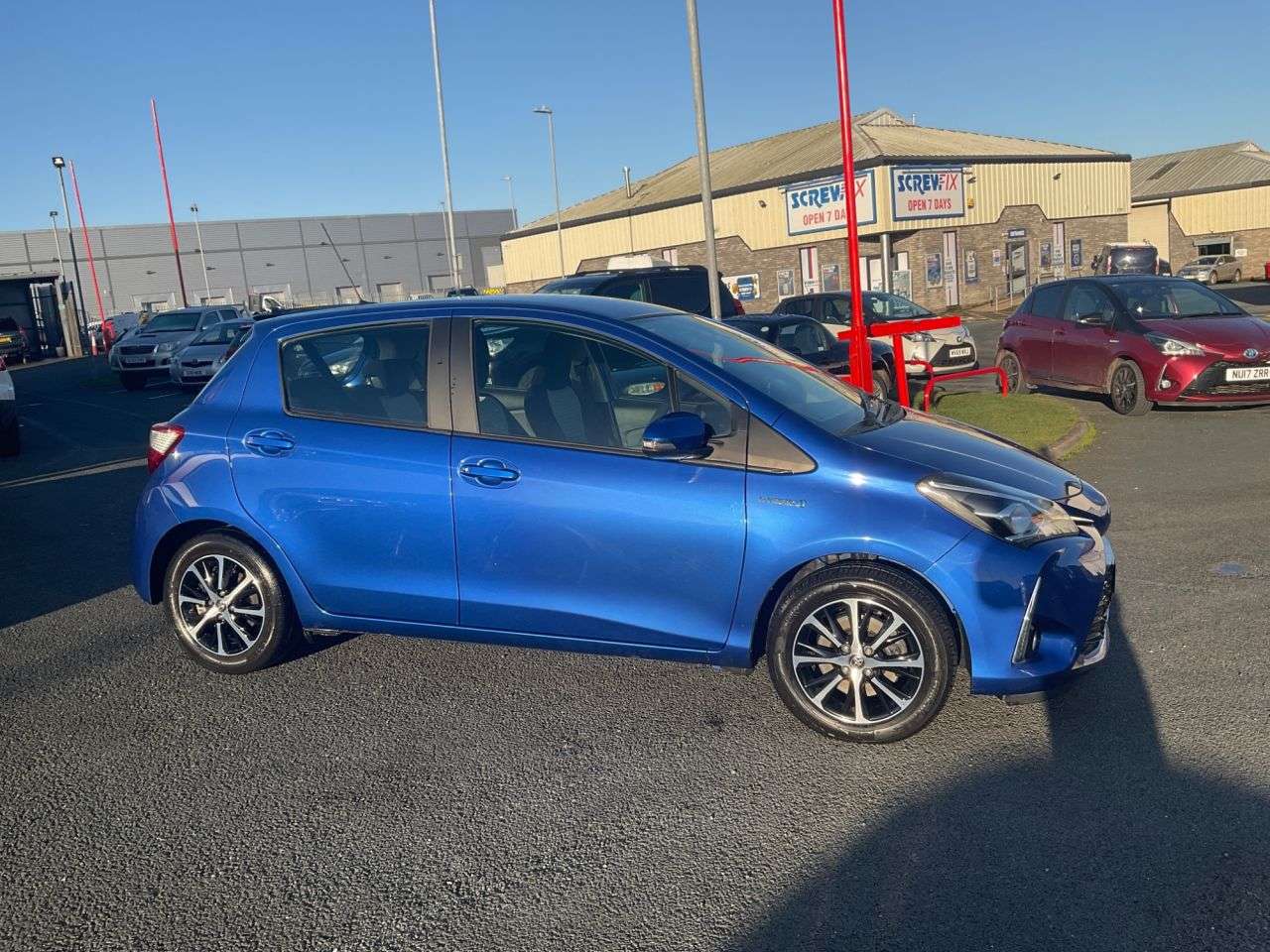 A 2018 TOYOTA YARIS 1.5 VVT-h Icon Tech Hatchback 5dr Petrol Hybrid E-CVT Euro 6 (s/s) (100 ps) A 2018 TOYOTA YARIS 1.5 VVT-h Icon Tech Hatchback 5dr Petrol Hybrid E-CVT Euro 6 (s/s) (100 ps)