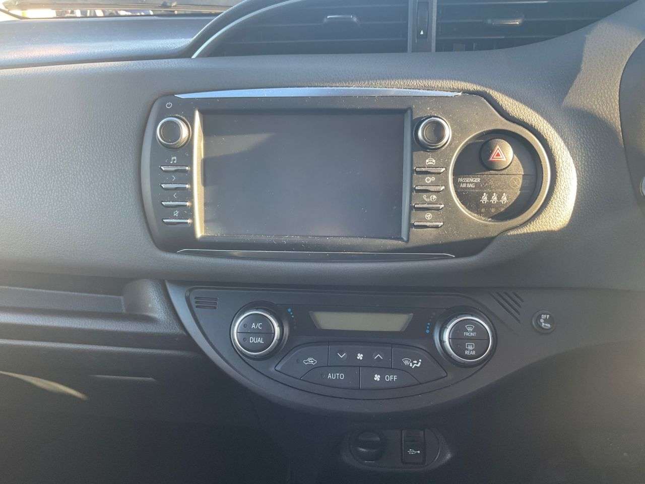 2018 TOYOTA YARIS 2018 TOYOTA YARIS