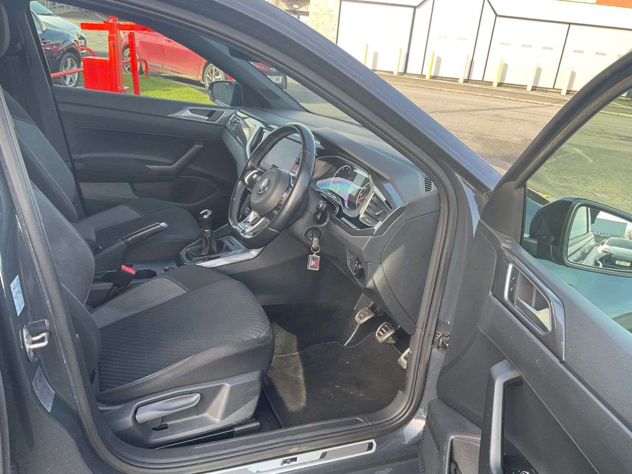 2019 VOLKSWAGEN POLO 2019 VOLKSWAGEN POLO