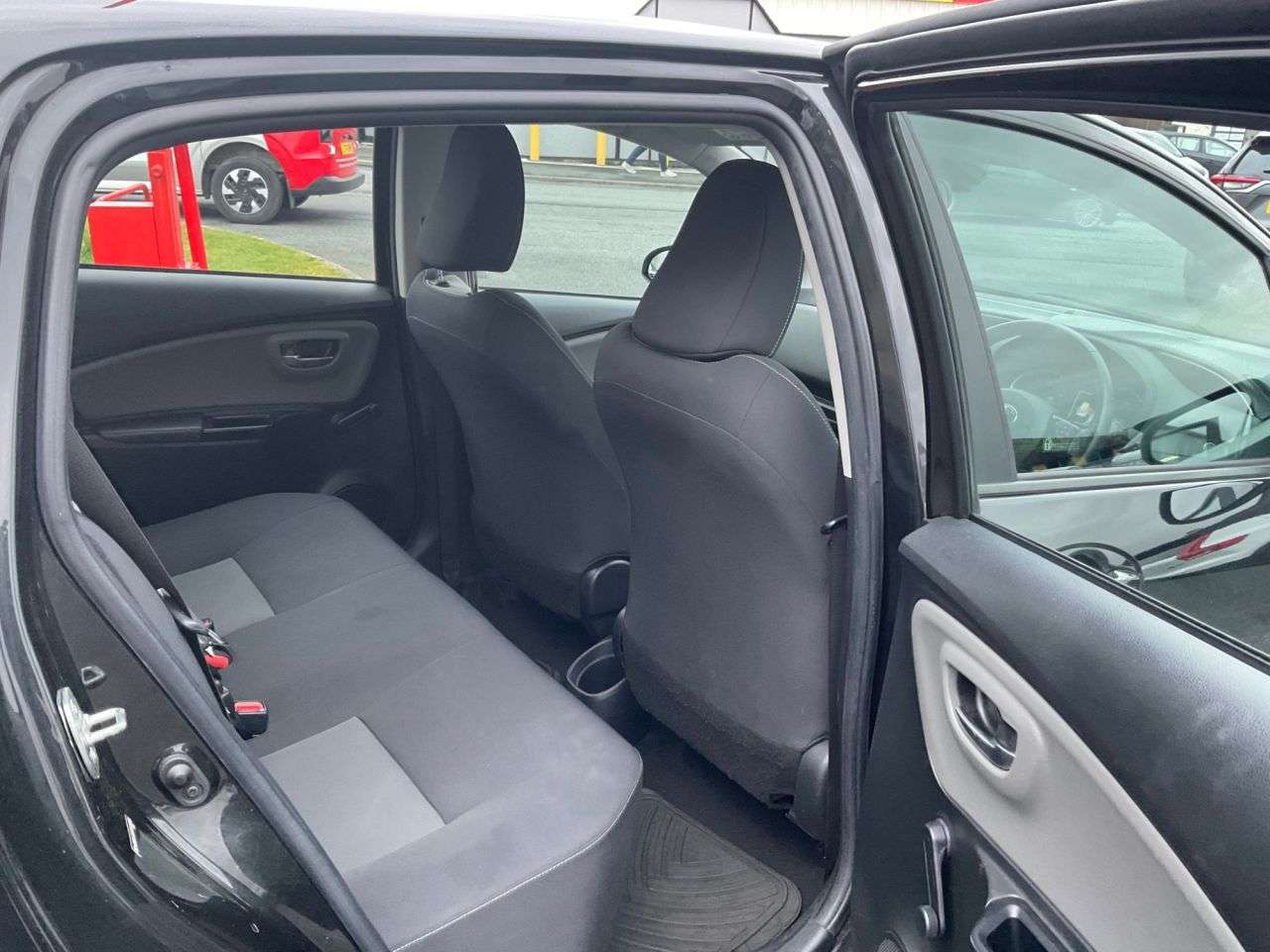 2019 TOYOTA YARIS 2019 TOYOTA YARIS