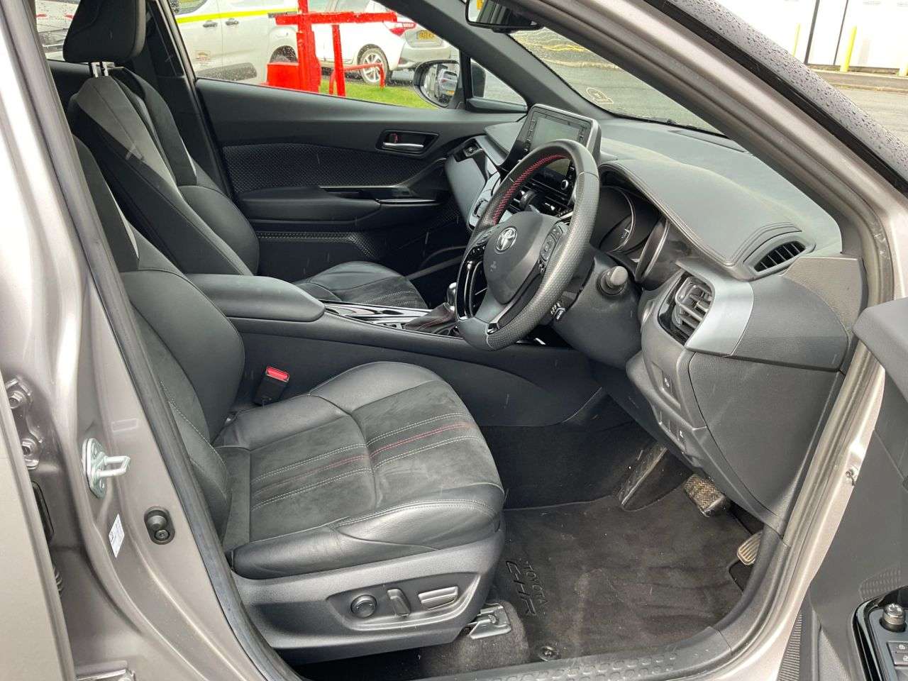 2021 TOYOTA C-HR 2021 TOYOTA C-HR