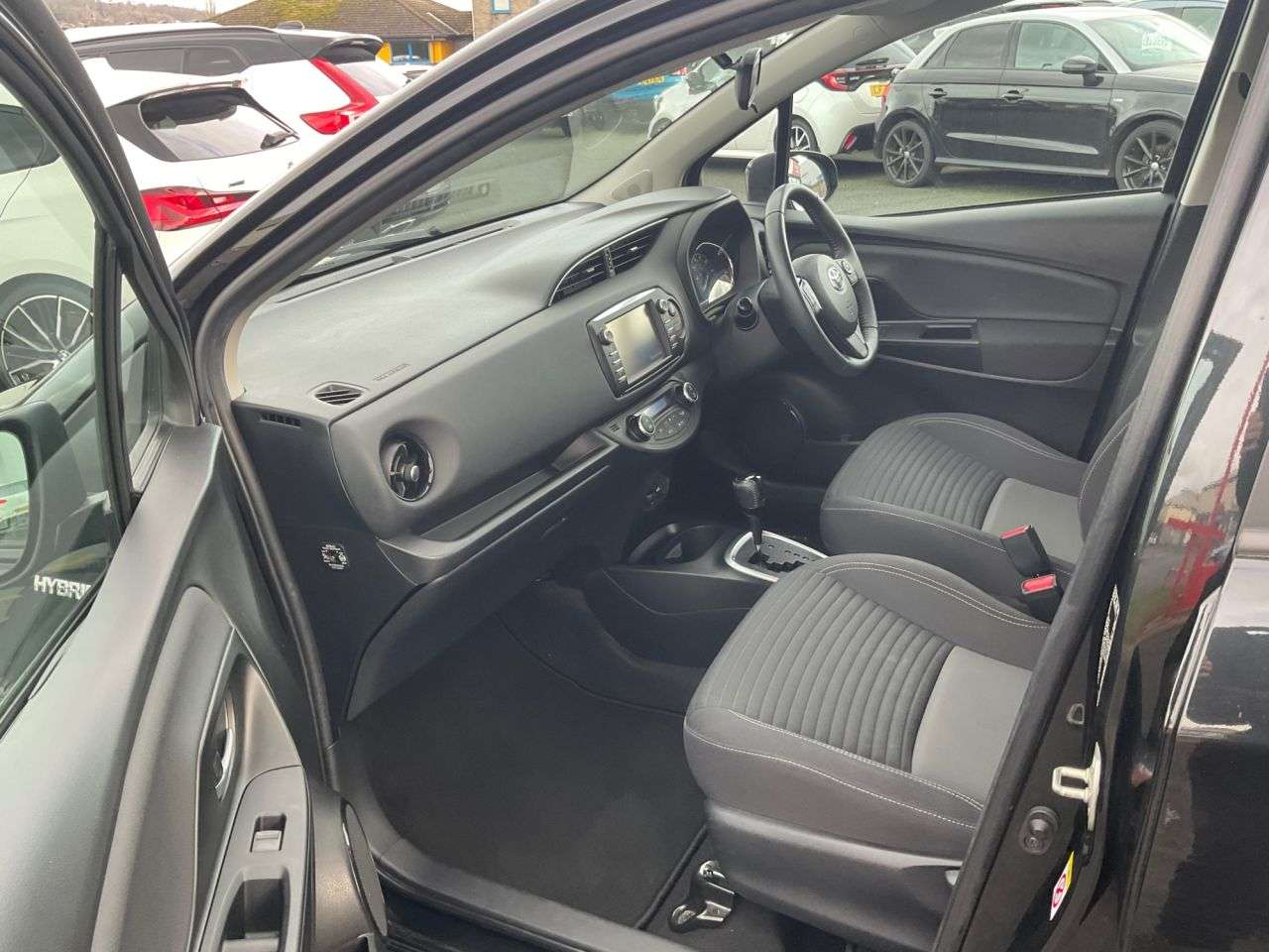 2018 TOYOTA YARIS 2018 TOYOTA YARIS