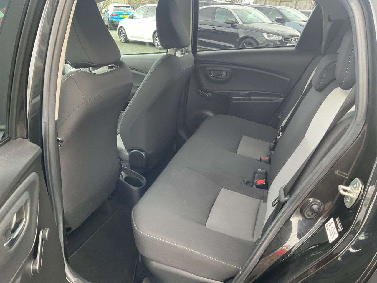 2018 TOYOTA YARIS 2018 TOYOTA YARIS