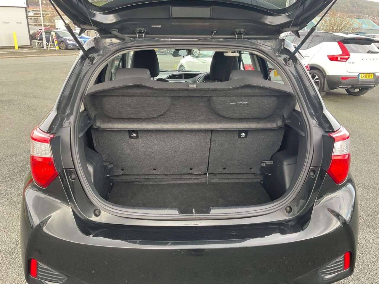 2018 TOYOTA YARIS 2018 TOYOTA YARIS