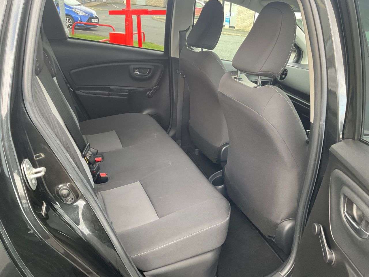 2018 TOYOTA YARIS 2018 TOYOTA YARIS