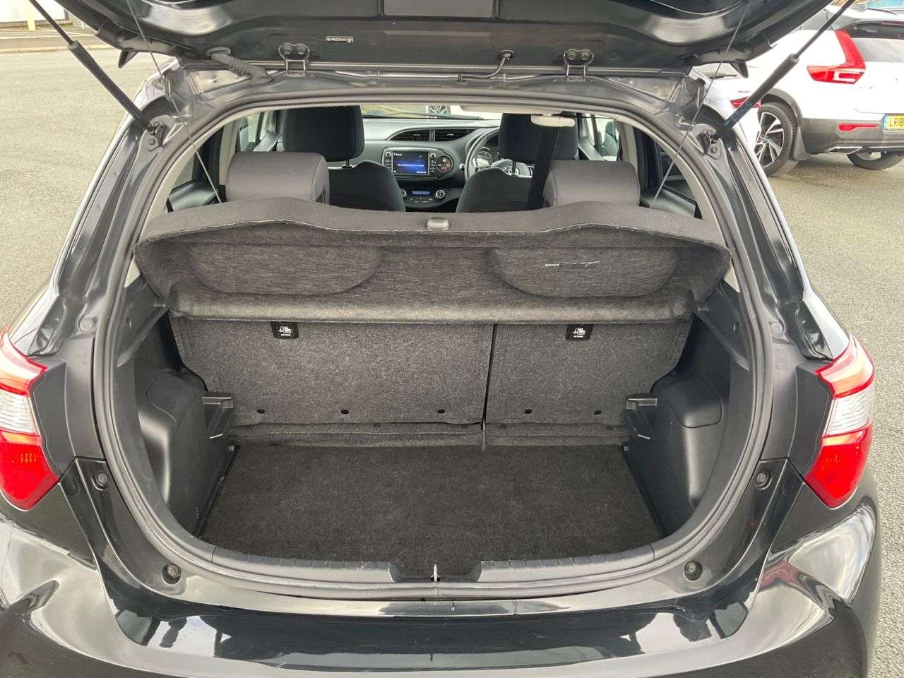 2018 TOYOTA YARIS 2018 TOYOTA YARIS