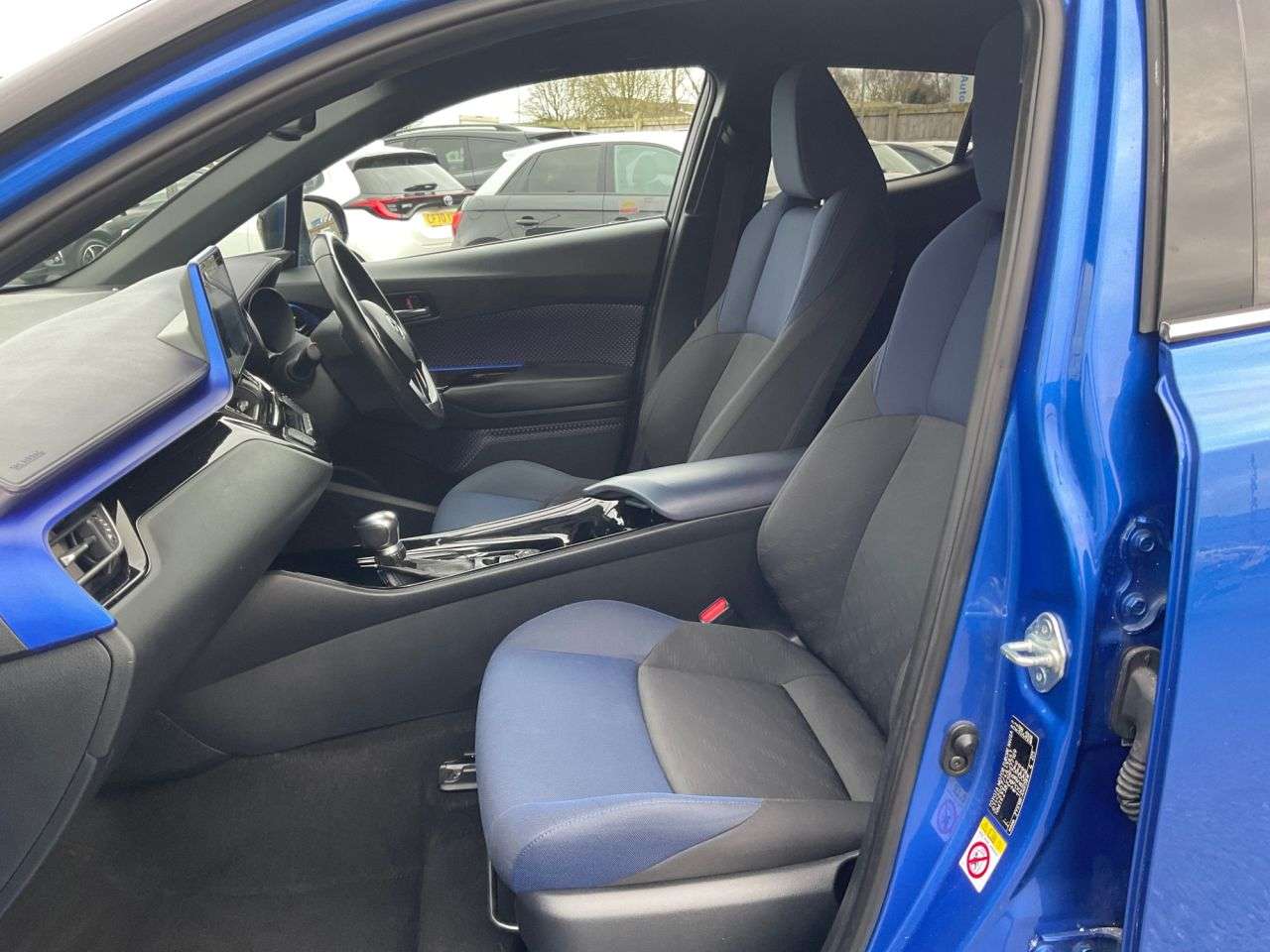 2017 TOYOTA C-HR 2017 TOYOTA C-HR