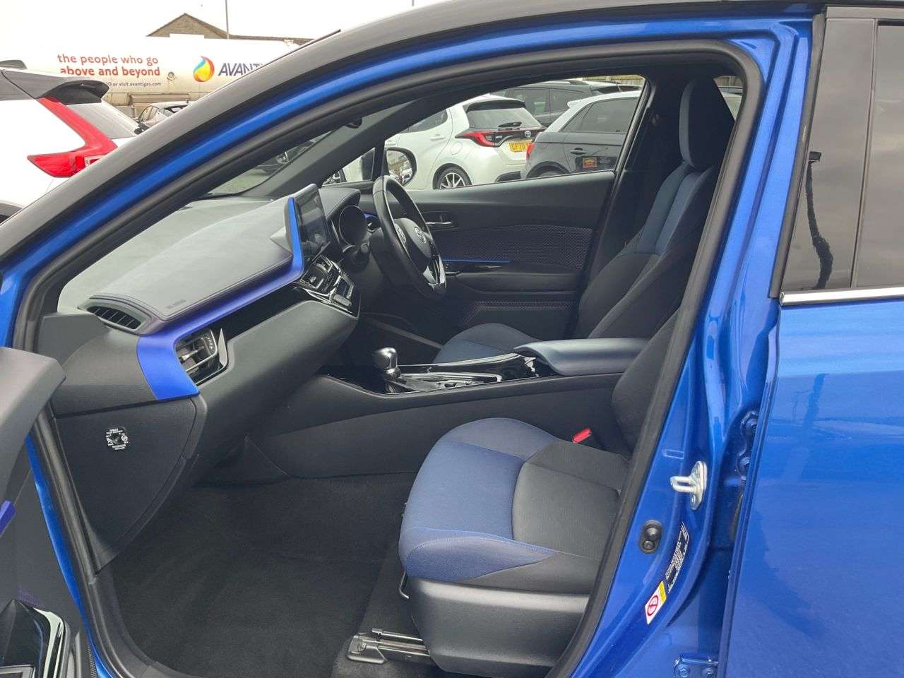 2017 TOYOTA C-HR 2017 TOYOTA C-HR