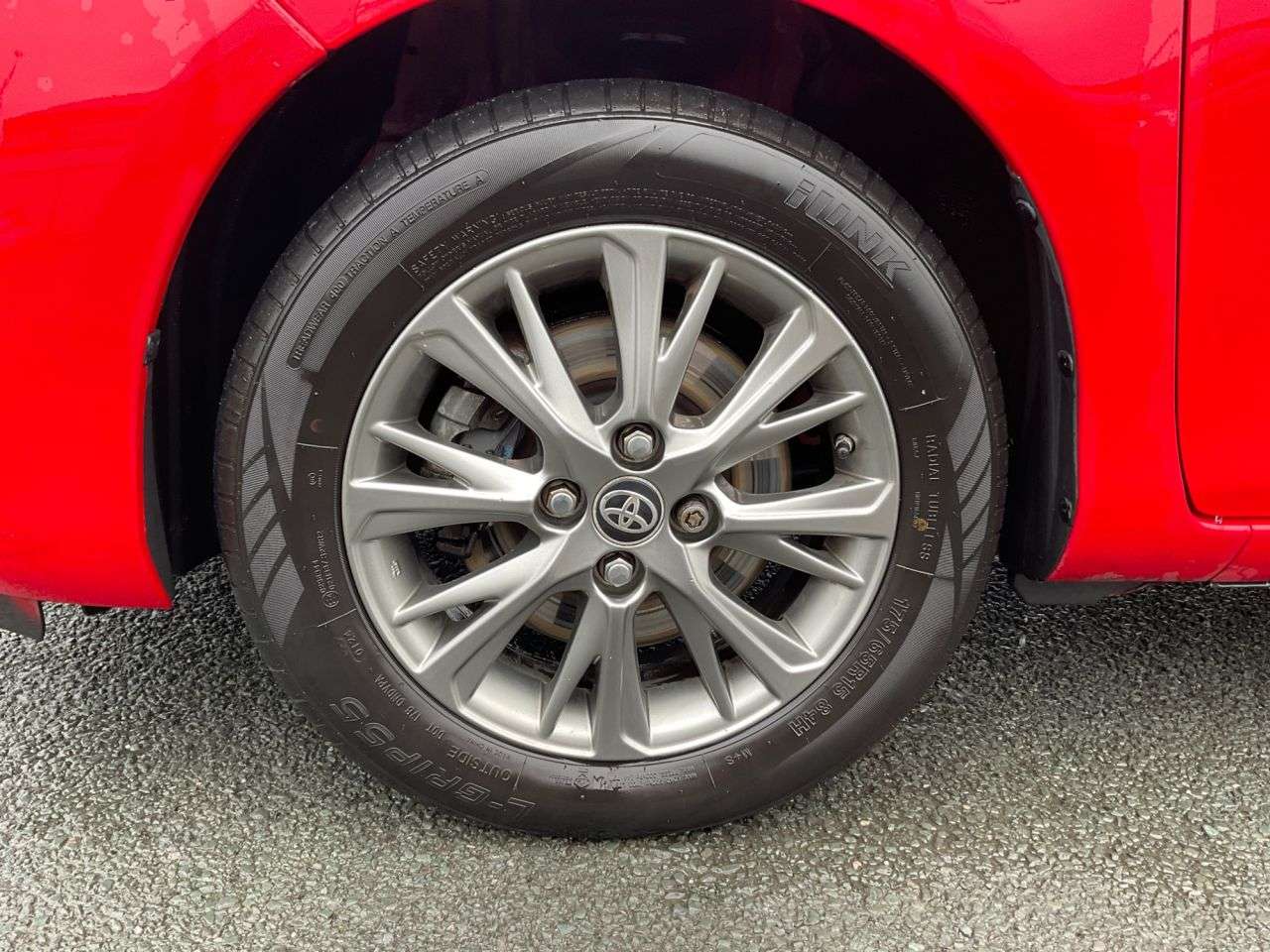 2019 TOYOTA YARIS 2019 TOYOTA YARIS