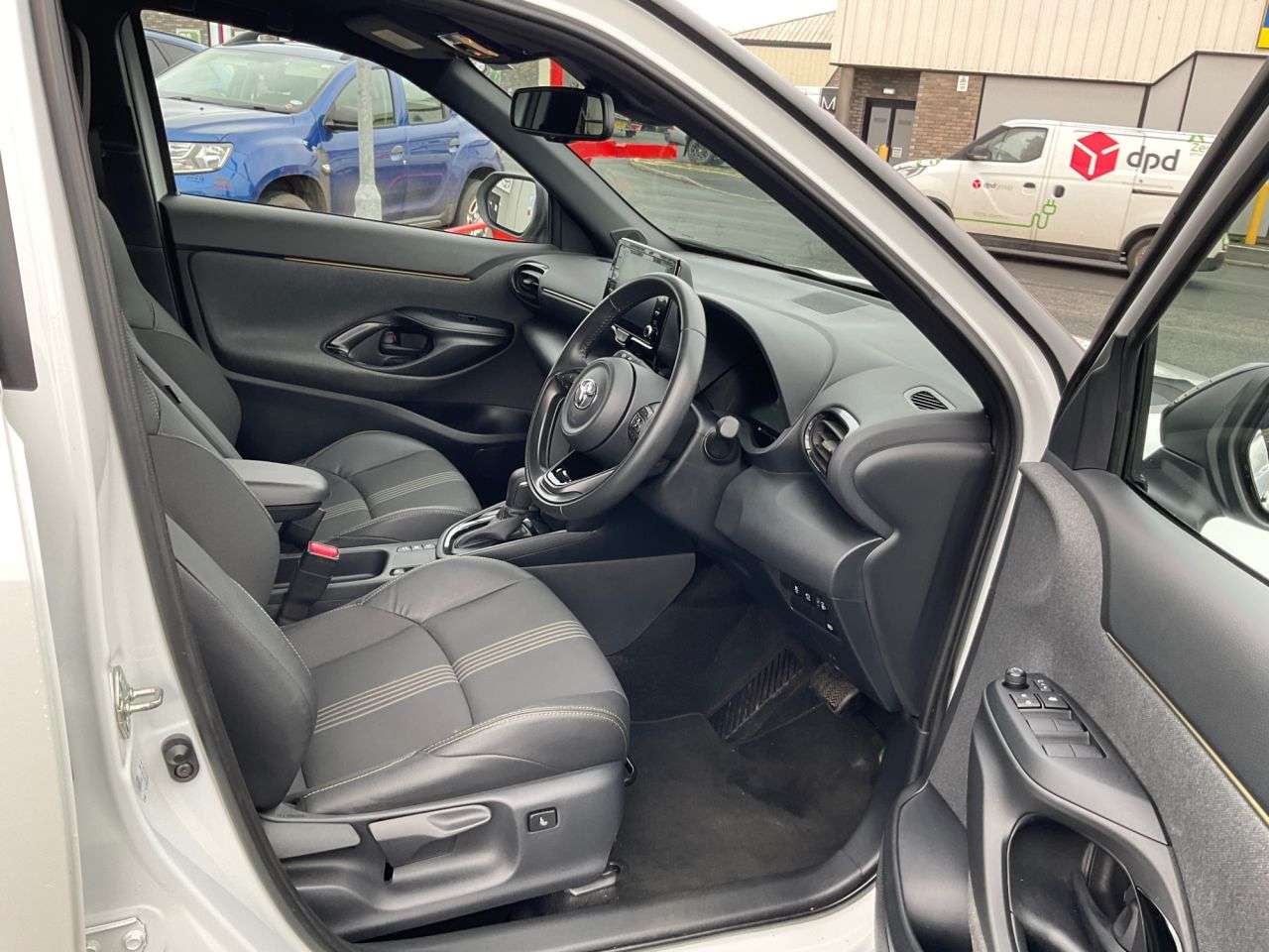 2022 TOYOTA YARIS CROSS 2022 TOYOTA YARIS CROSS