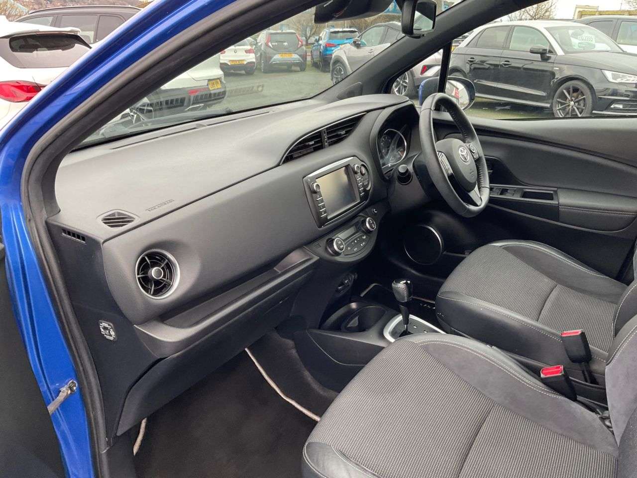 2017 TOYOTA YARIS 2017 TOYOTA YARIS