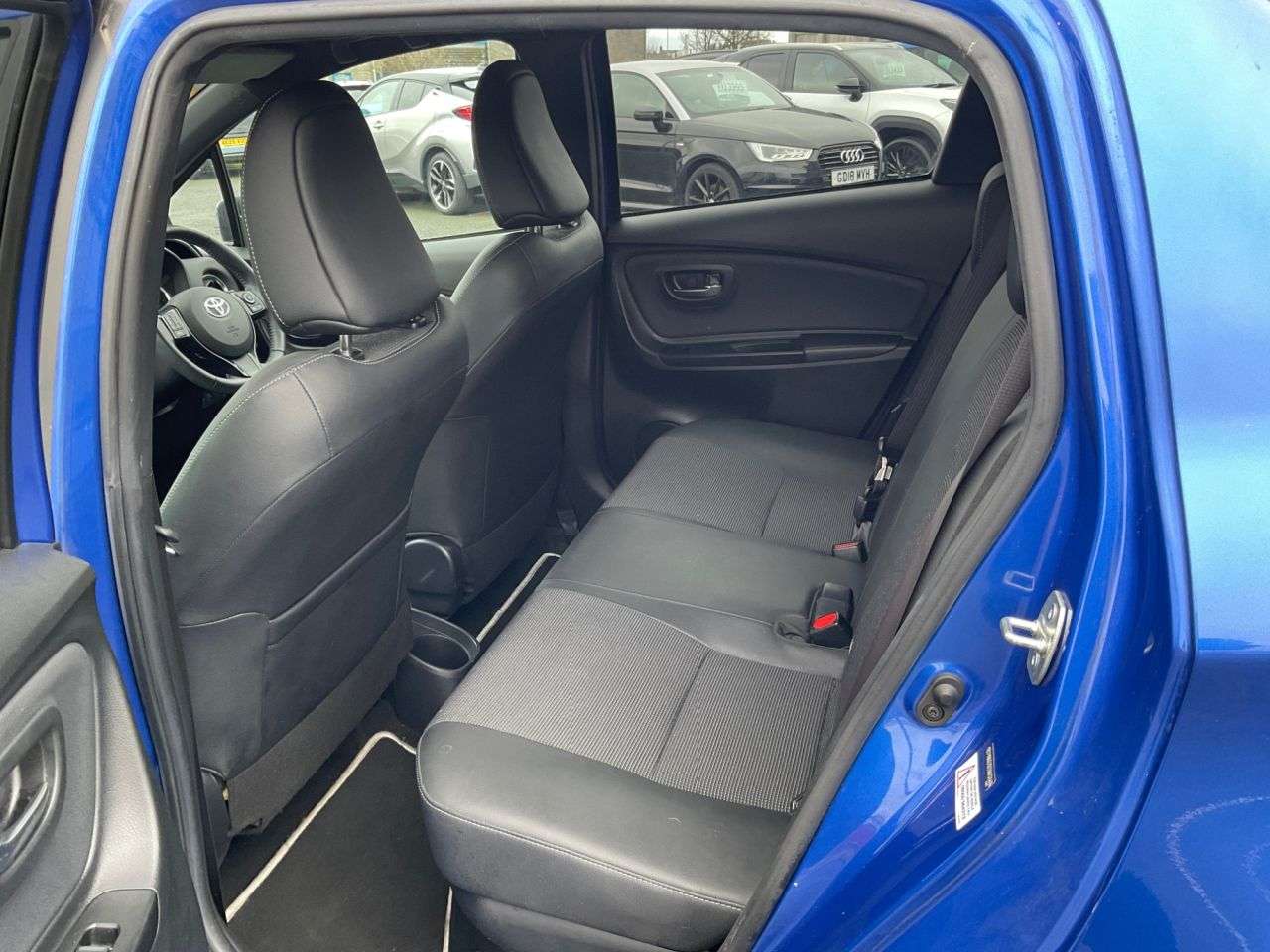 2017 TOYOTA YARIS 2017 TOYOTA YARIS