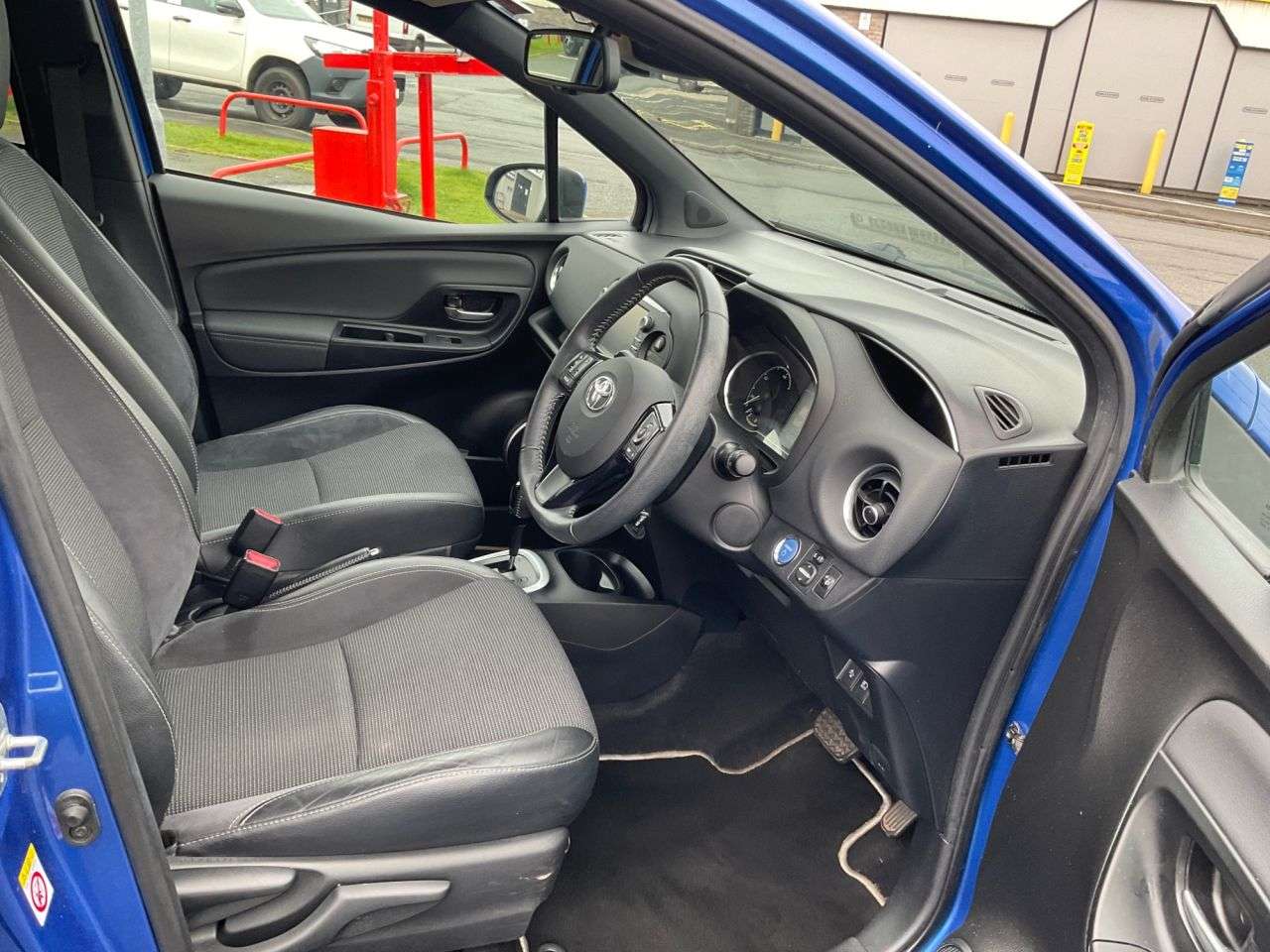 2017 TOYOTA YARIS 2017 TOYOTA YARIS