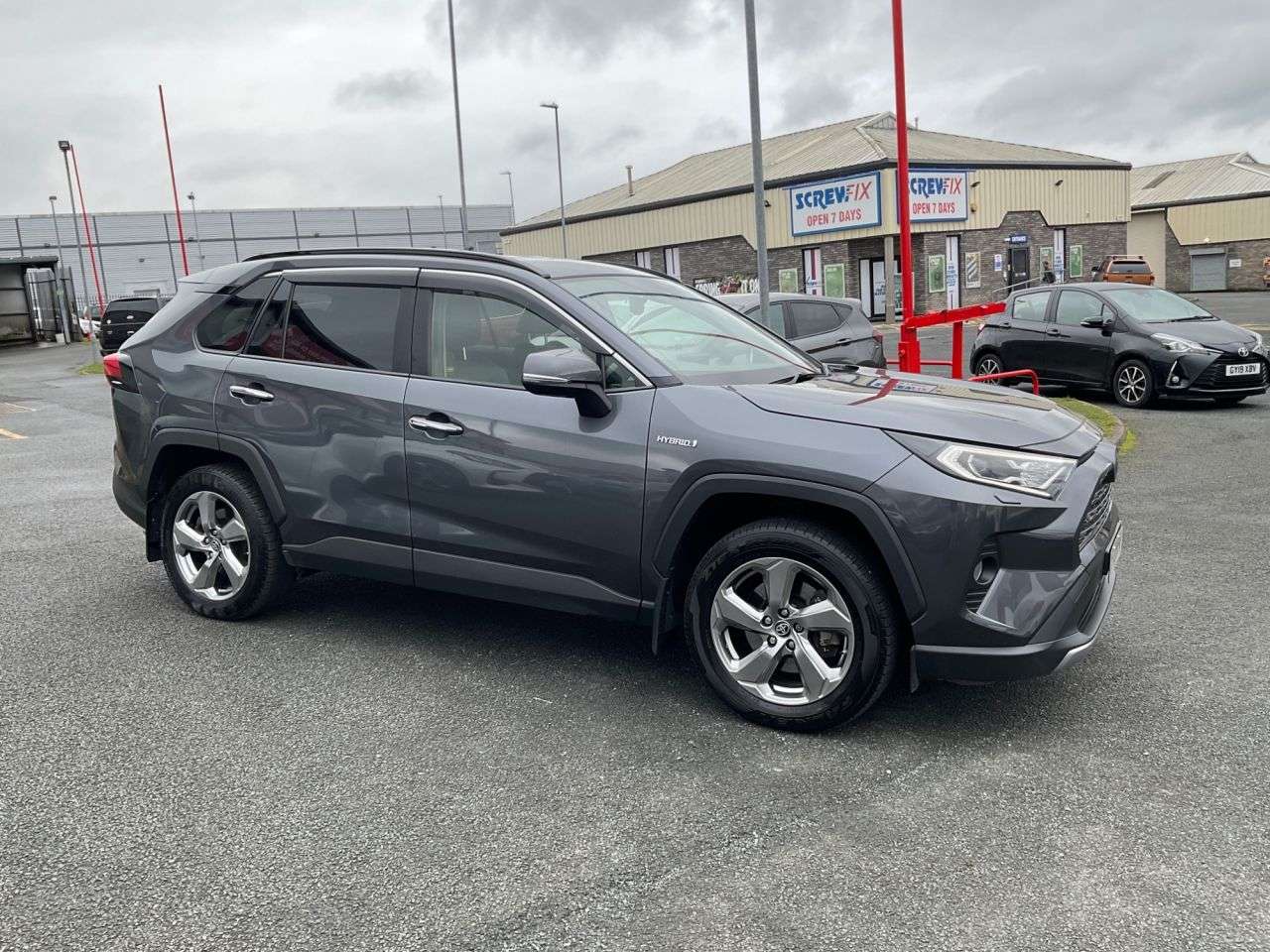 A 2020 TOYOTA RAV4 2.5 VVT-h Excel SUV 5dr Petrol Hybrid CVT 4WD Euro 6 (s/s) (222 ps) A 2020 TOYOTA RAV4 2.5 VVT-h Excel SUV 5dr Petrol Hybrid CVT 4WD Euro 6 (s/s) (222 ps)