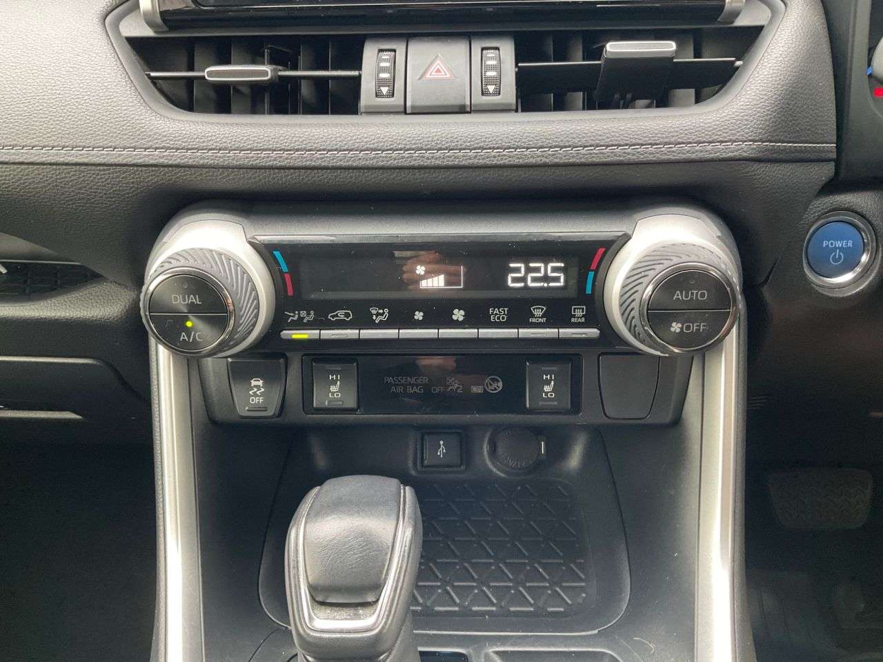 2020 TOYOTA RAV4 2020 TOYOTA RAV4