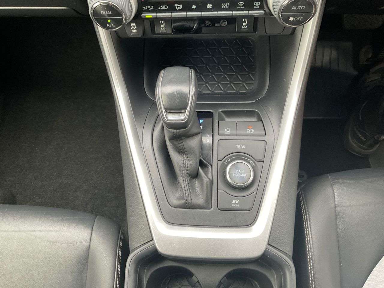 2020 TOYOTA RAV4 2020 TOYOTA RAV4