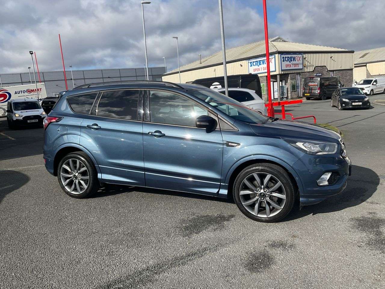 A 2019 FORD KUGA 2.0 TDCi ST-Line SUV 5dr Diesel Powershift AWD Euro 6 (s/s) (180 ps) A 2019 FORD KUGA 2.0 TDCi ST-Line SUV 5dr Diesel Powershift AWD Euro 6 (s/s) (180 ps)