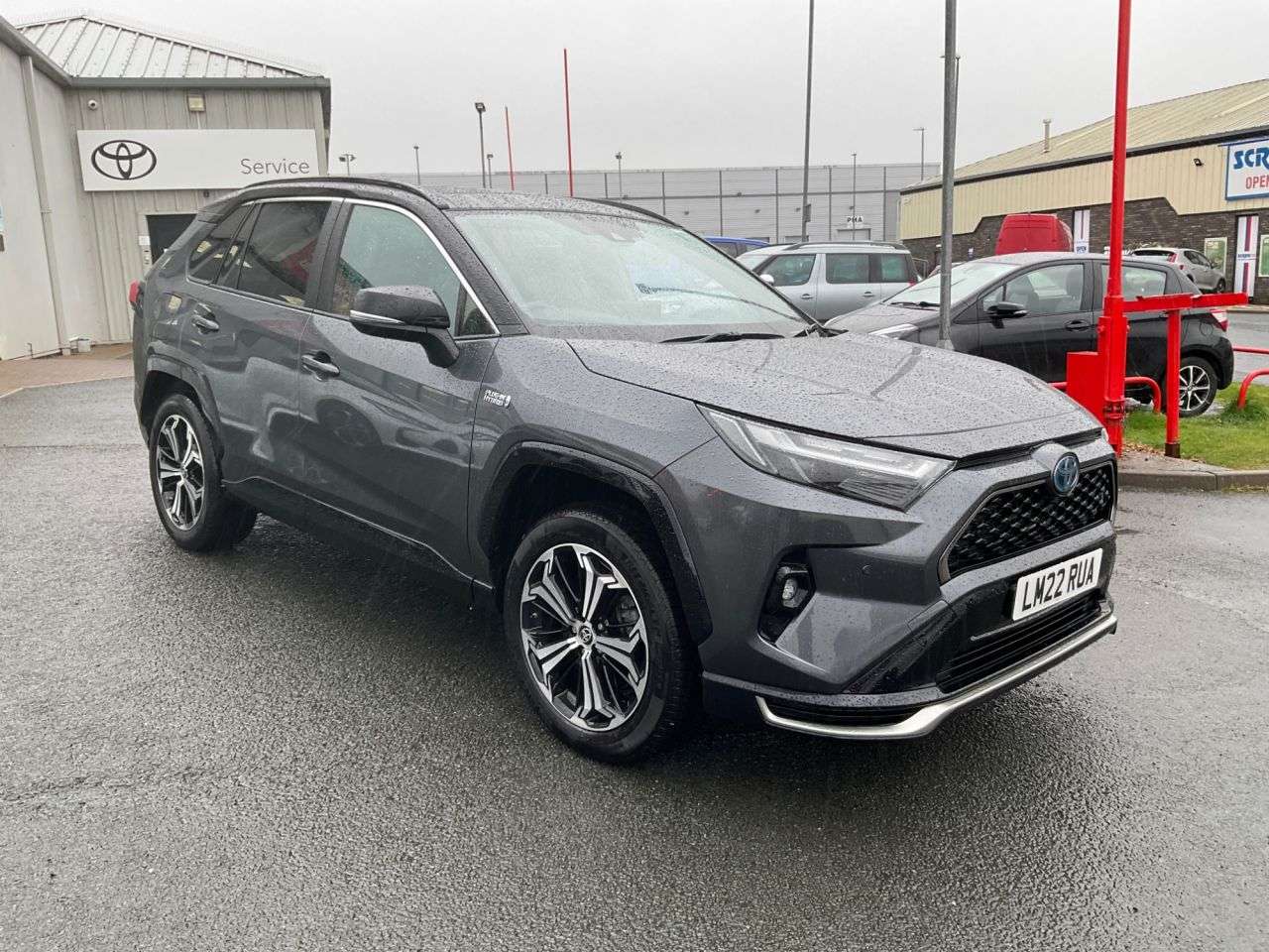 A 2022 TOYOTA RAV4 2.5 VVT 18.1kWh Dynamic SUV 5dr Petrol Plug-in Hybrid CVT 4WD Euro 6 (s/s) A 2022 TOYOTA RAV4 2.5 VVT 18.1kWh Dynamic SUV 5dr Petrol Plug-in Hybrid CVT 4WD Euro 6 (s/s)