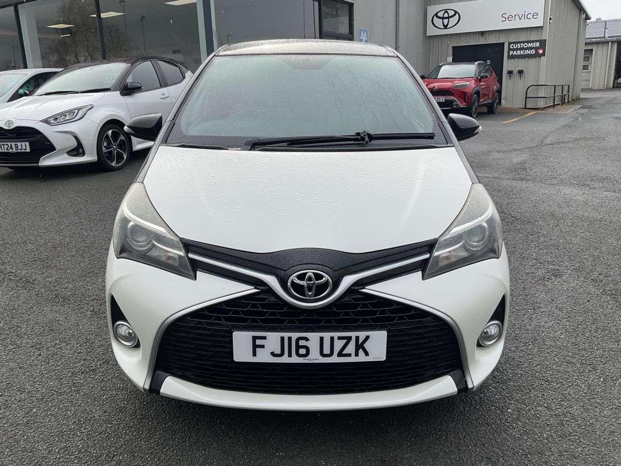 2016 TOYOTA YARIS 2016 TOYOTA YARIS