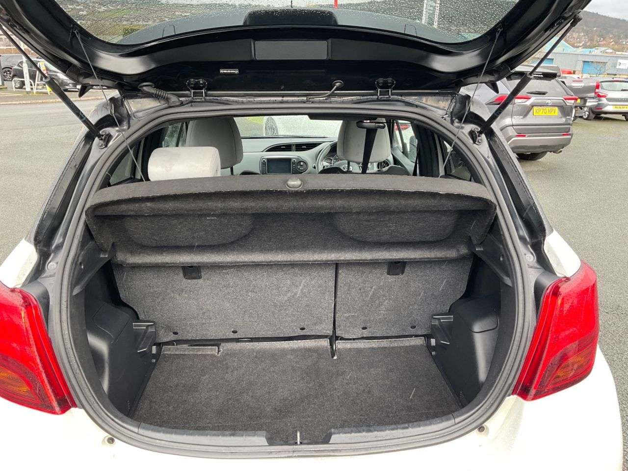 2016 TOYOTA YARIS 2016 TOYOTA YARIS