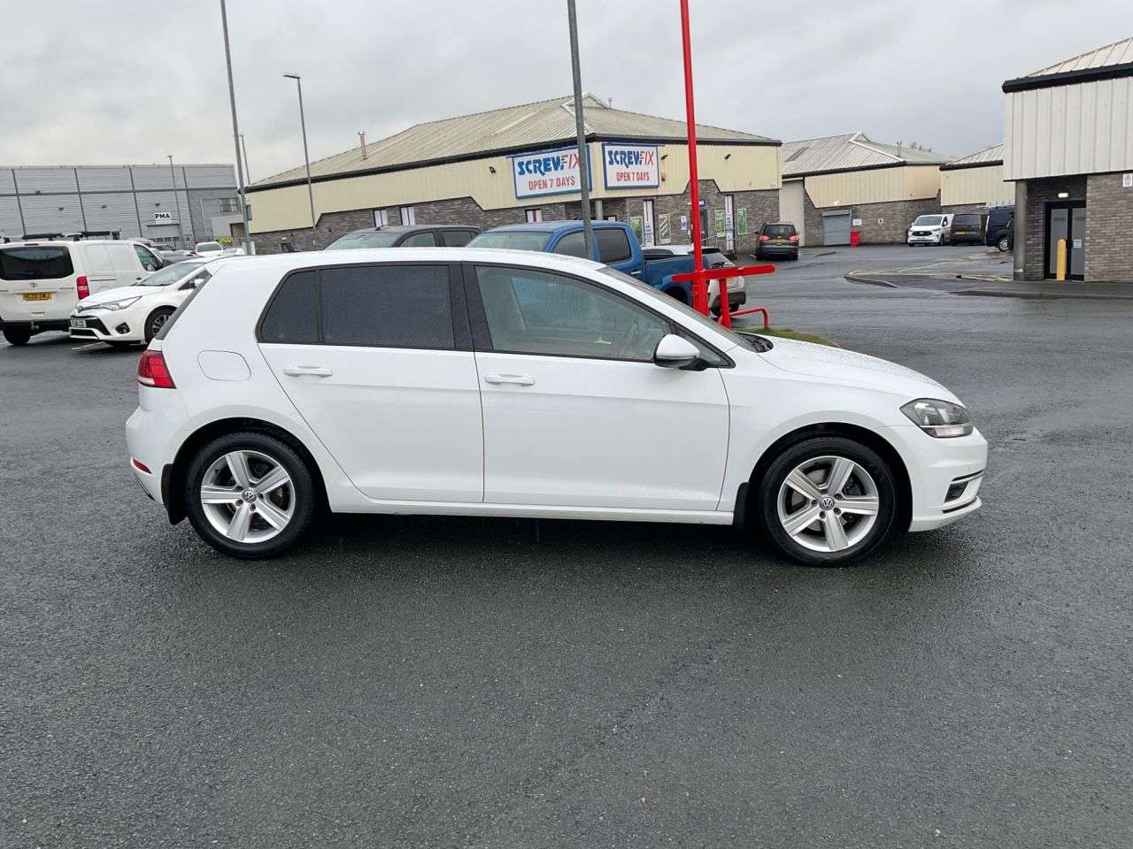 2017 VOLKSWAGEN GOLF 2017 VOLKSWAGEN GOLF