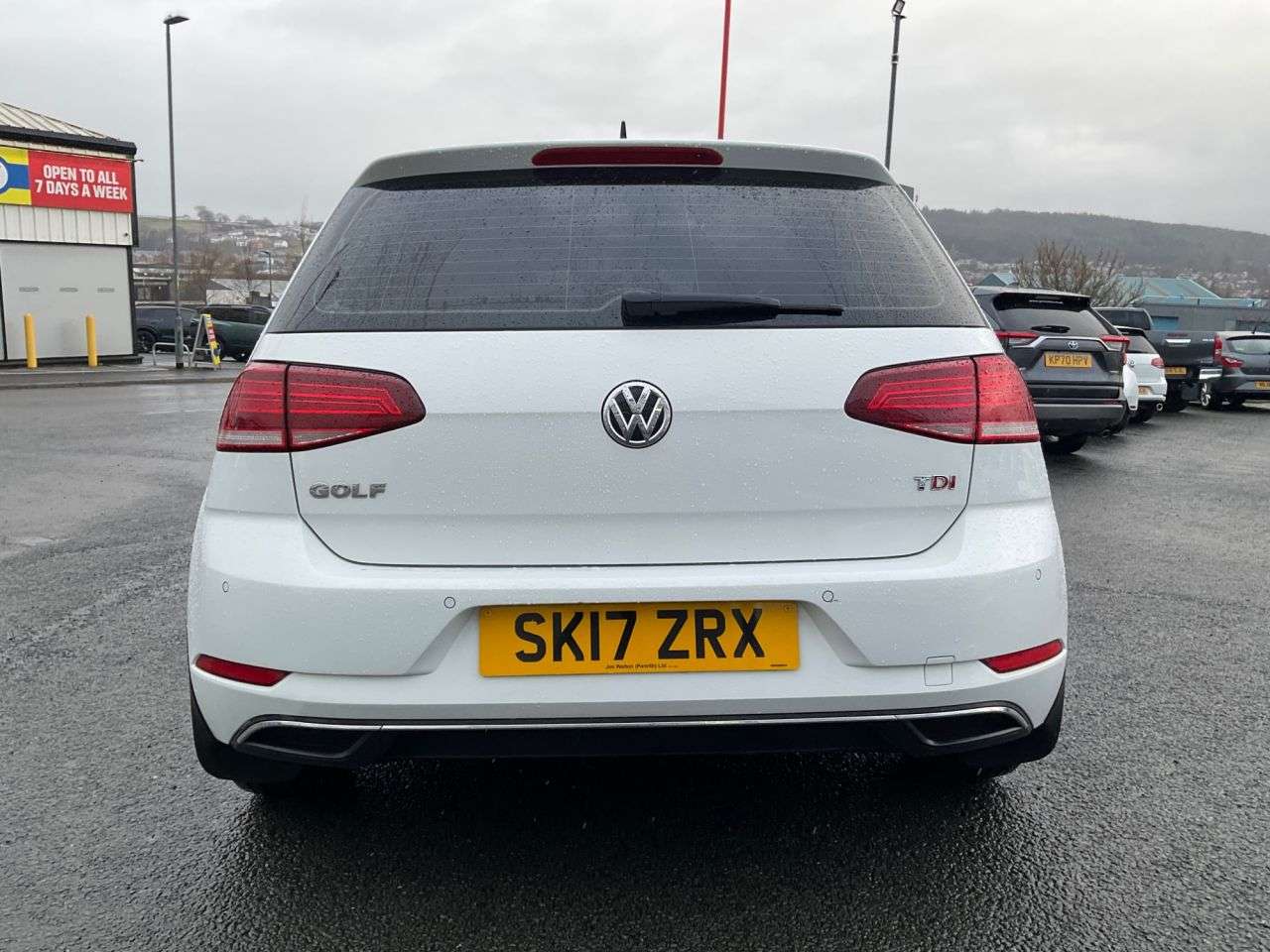 2017 VOLKSWAGEN GOLF 2017 VOLKSWAGEN GOLF