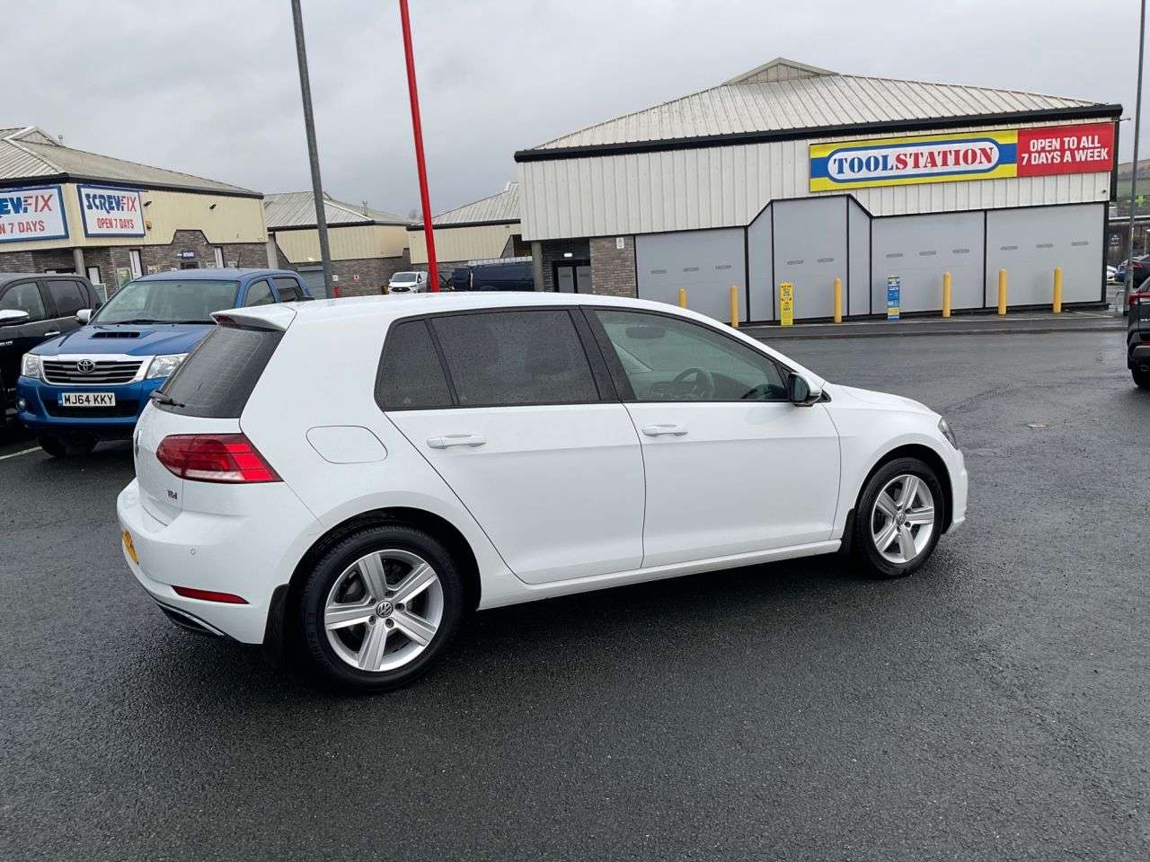 2017 VOLKSWAGEN GOLF 2017 VOLKSWAGEN GOLF