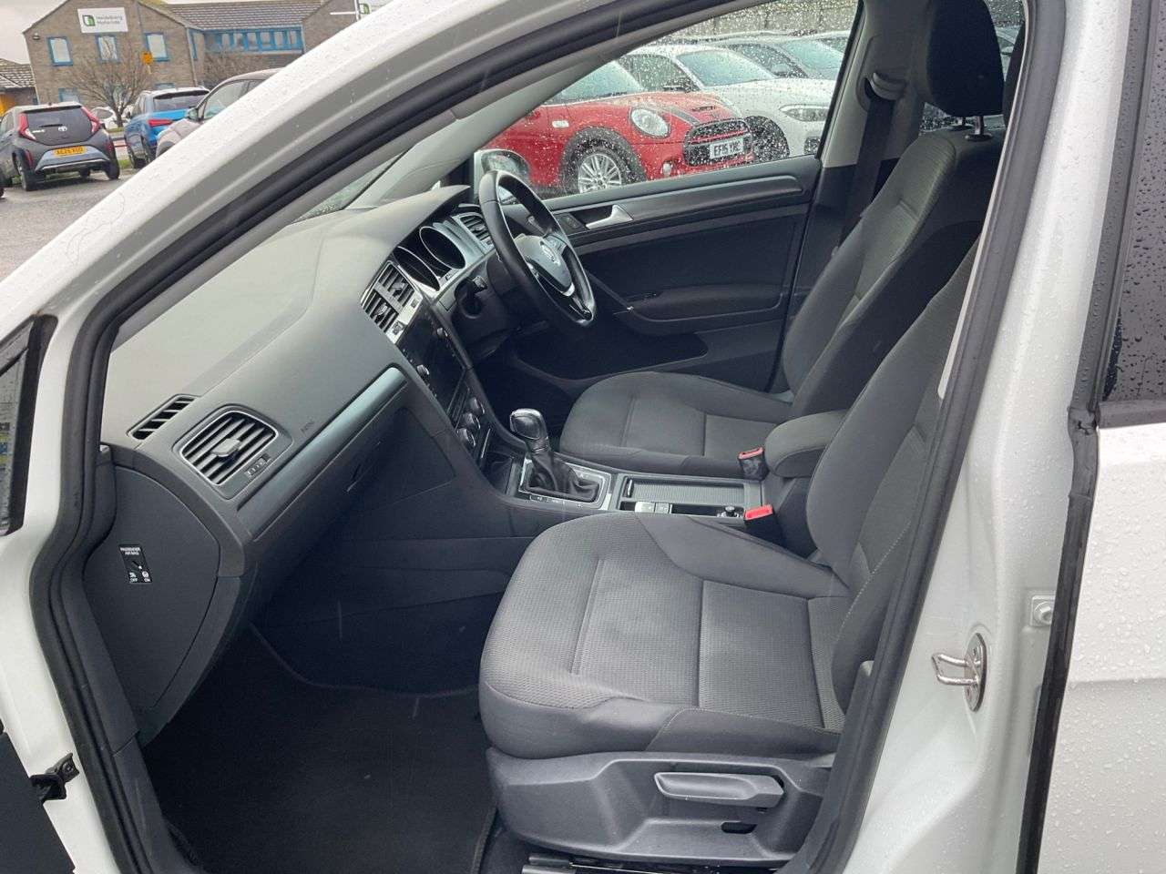 2017 VOLKSWAGEN GOLF 2017 VOLKSWAGEN GOLF