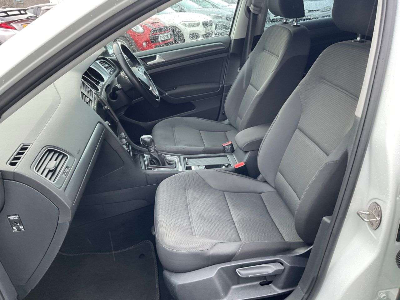 2017 VOLKSWAGEN GOLF 2017 VOLKSWAGEN GOLF